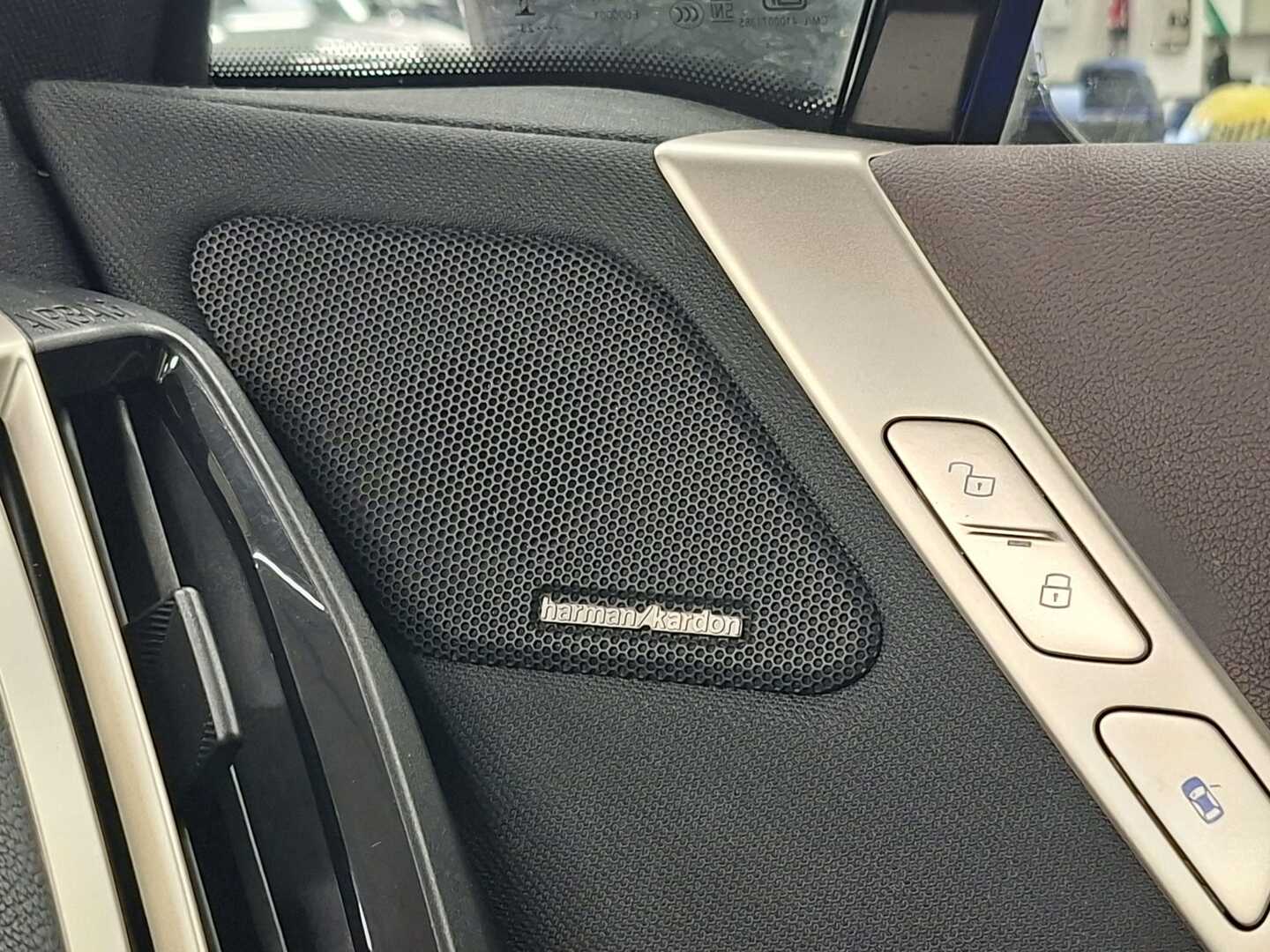 BMW iX xDrive40 Fully Charged 2023, kuva 6/6