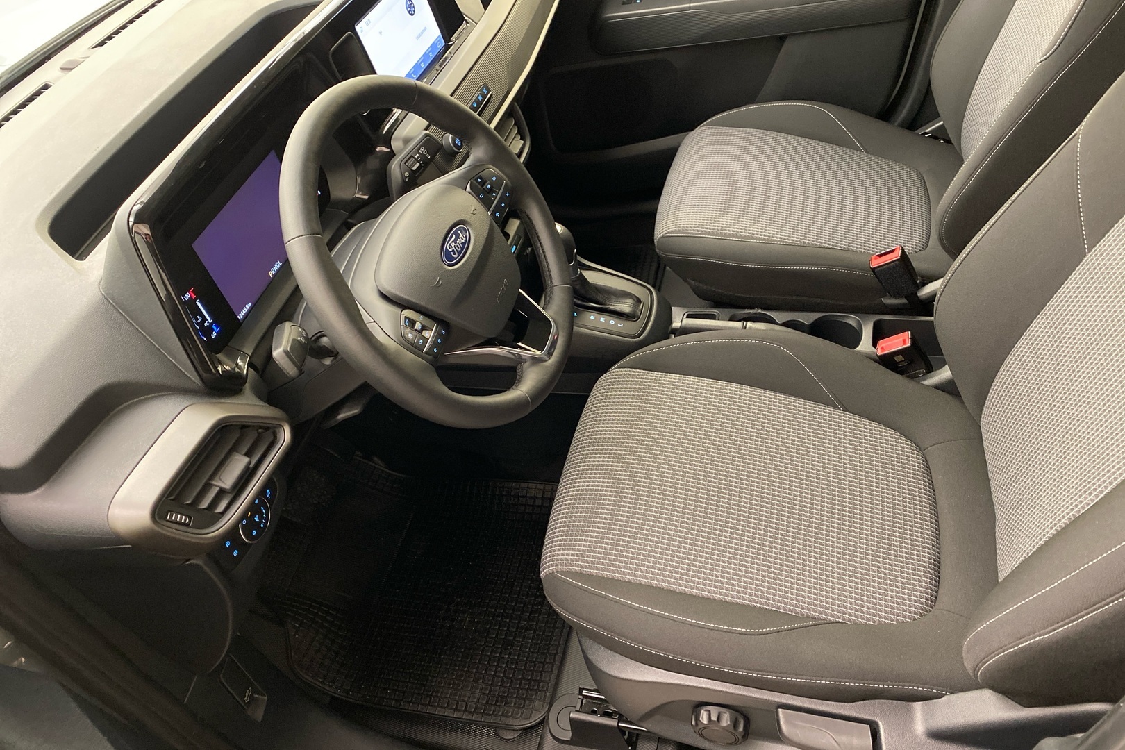 Ford Transit Courier 2024, kuva 6/16
