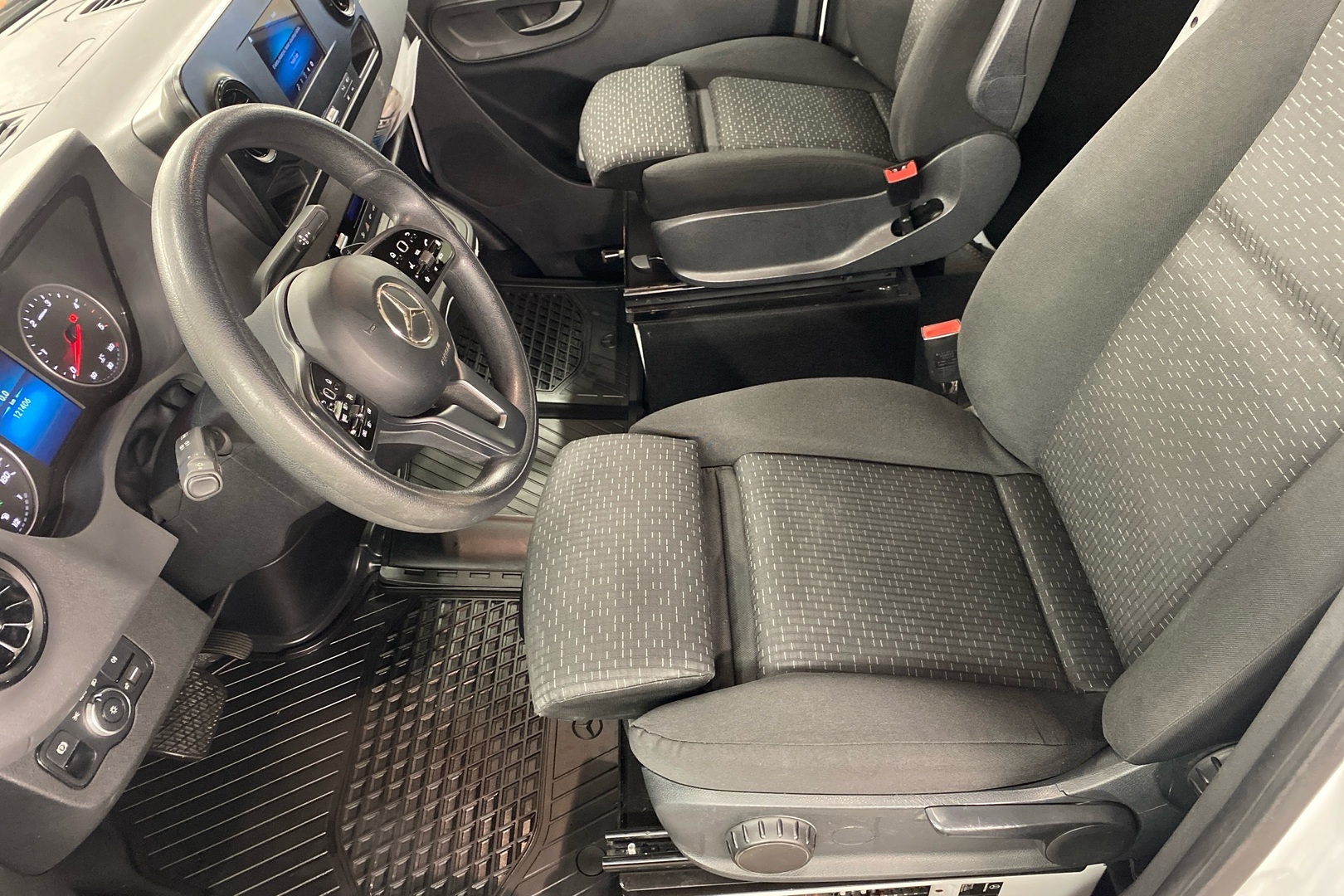 Mercedes-Benz Sprinter 2019, kuva 6/22
