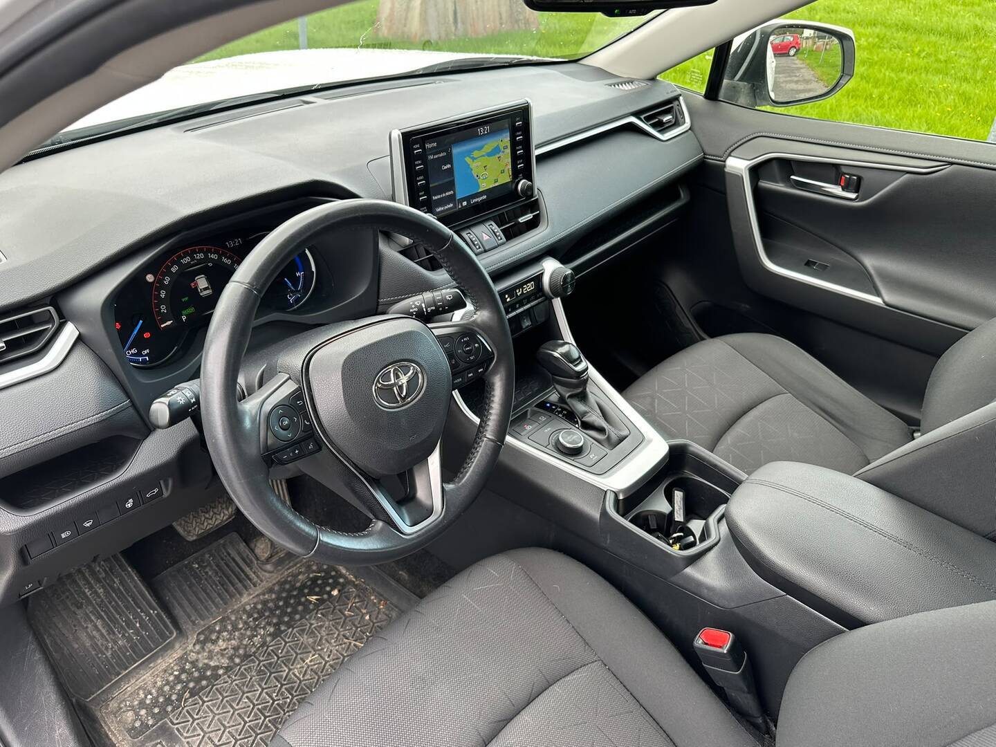 Toyota RAV4 2,5 Hybrid AWD-i Active 2021, kuva 5/9