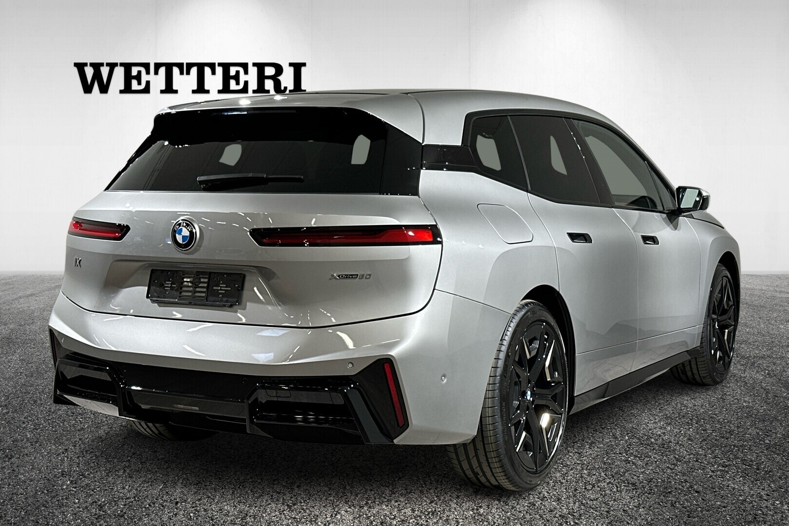 BMW iX xDrive60 Super Charged 2025, bild 4/35