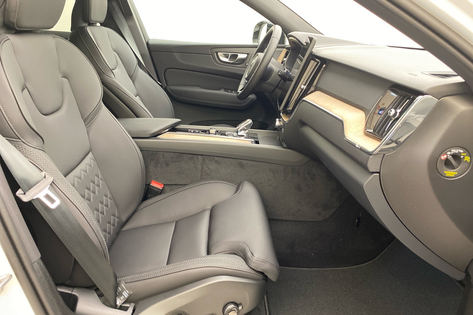 Volvo XC60 T6 AWD Long Range Plus Dark 2027, kuva 7/19