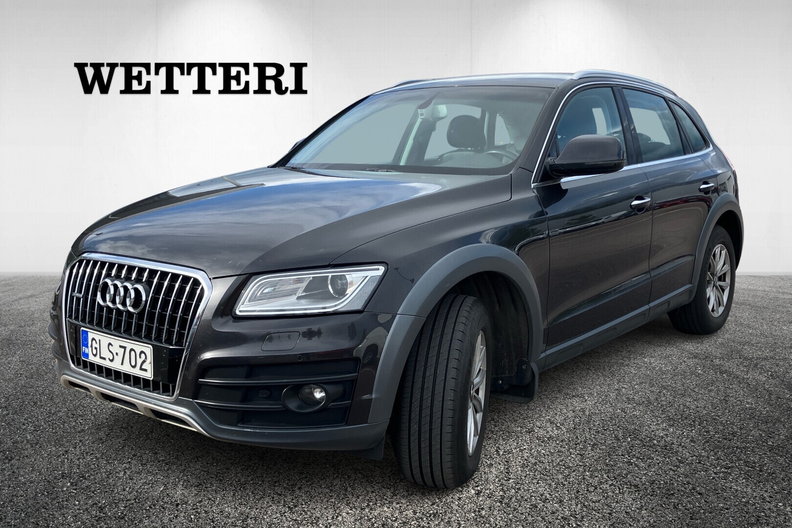 AUDI Q5 Offroad Land of quattro Edition 2,0 TDI 140 kW quattro S tronic // Huippu huoltohistoria / Webasto / Sporttipenkit // - // Täyd Merk. huollot / Suomi-auto / Webasto / Sporttipenkit / Bi-xenon / Nahka-alcantara sporttipenkit / Sähkökontti / 2xAlut //