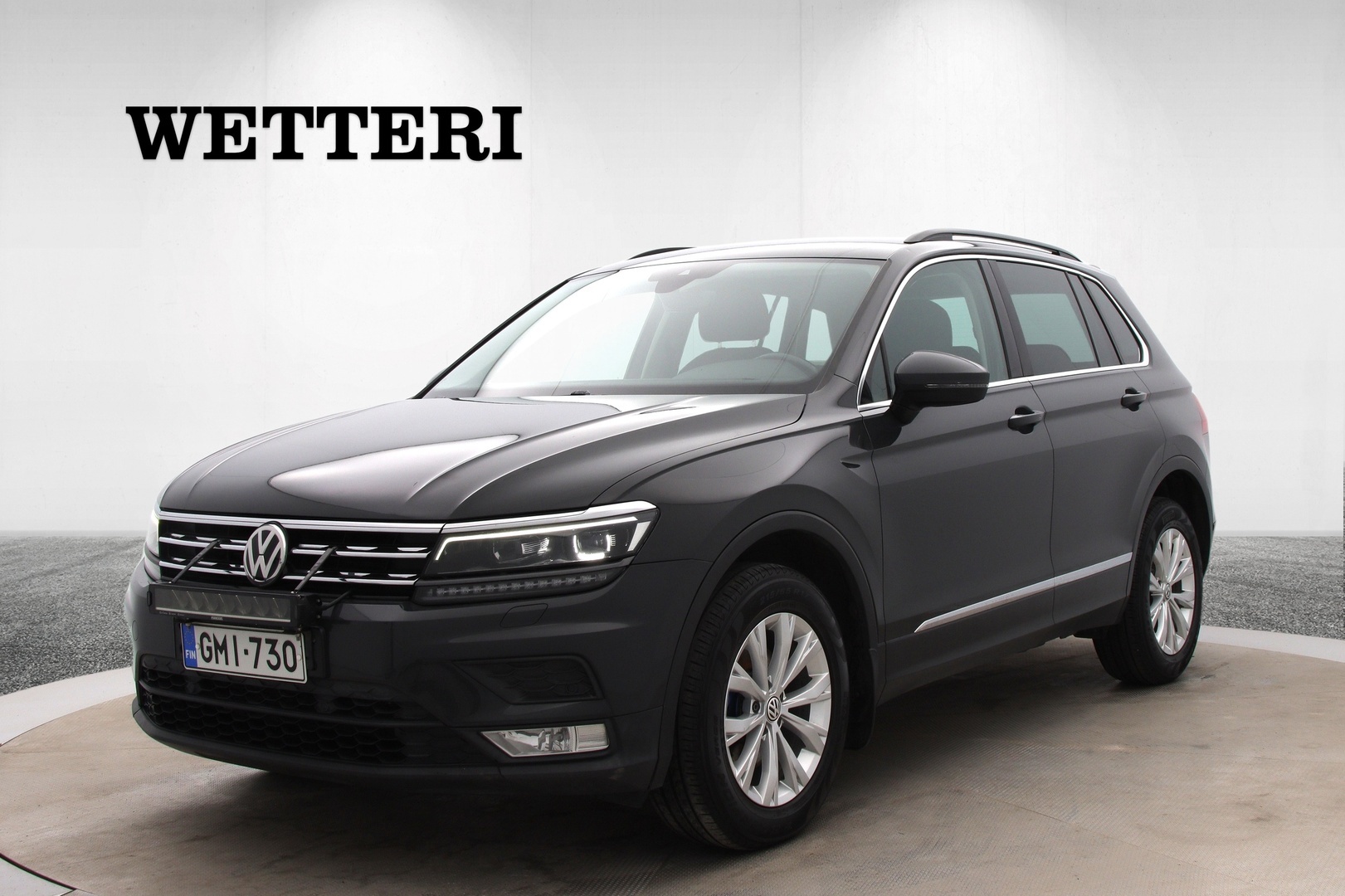 VOLKSWAGEN Tiguan Comfortline 2,0 TDI 150 hv 4MOTION DSG-aut. / Webasto / Koukku / Ledit / ACC / Navi / Tutkat / Hieronta / ErgoActive - **Suomi-auto / Neliveto / Juuri katsastettu / Juuri huollettu**