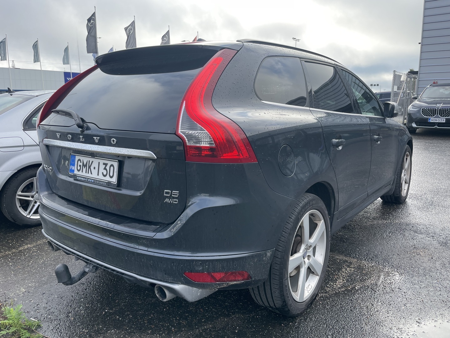 Volvo XC60 D5 AWD Business R-Design aut 2014, kuva 2/7