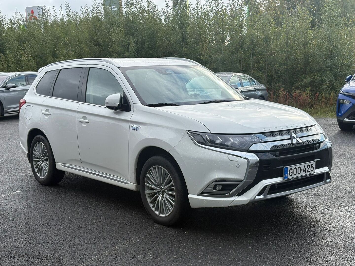 Mitsubishi Outlander PHEV Intense 4WD 5P 2020, kuva 2/3