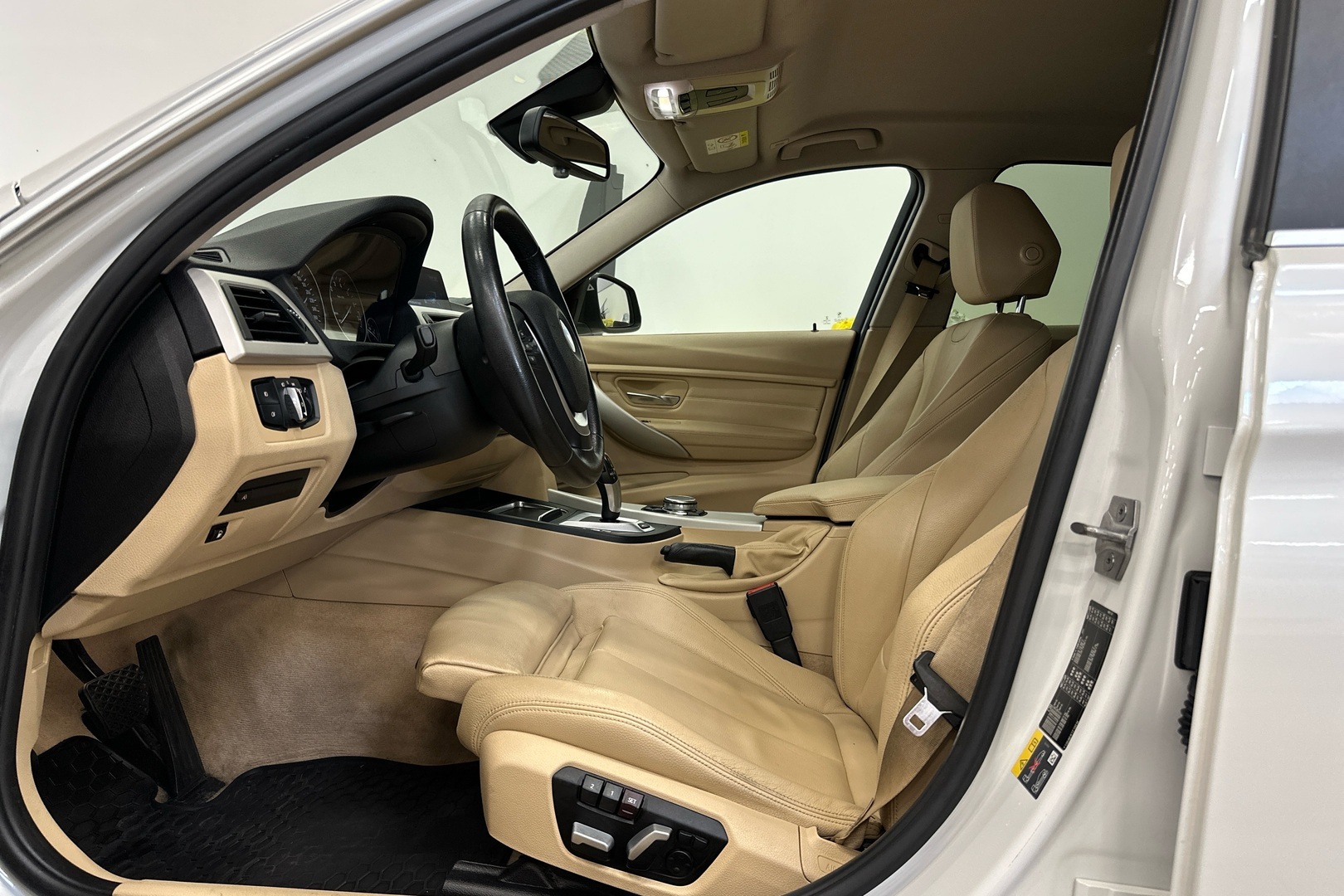 BMW 330 F30 Sedan 330e A 2016, kuva 7/31
