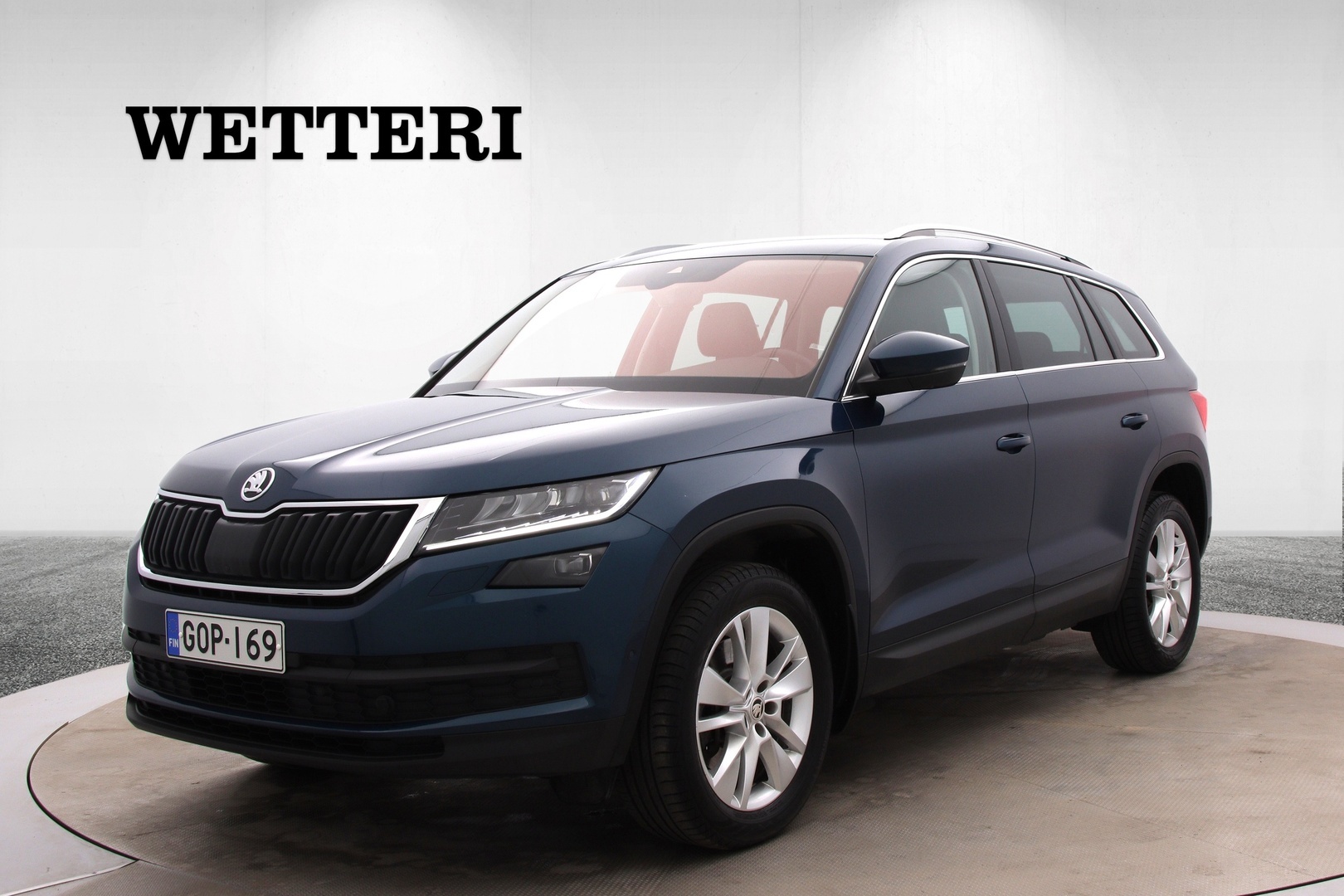 SKODA Kodiaq 2,0 TSI 4x4 Style BusinessLine DSG Autom. / Merkkihuollettu / Suomi-auto / - Webasto / Vetokoukku / Adaptive Cruise / 360 kamera / KeyLess Go / Muistipenkit / Nahka-alcantarat / Carplay & Android Auto / 2 x renk vanteilla /
