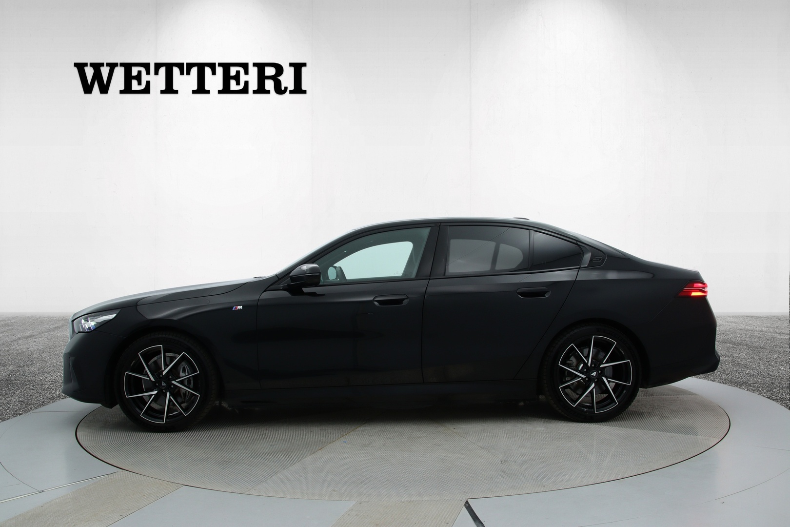 BMW i5 G60 xDrive40 M Sport 2024, kuva 2/44