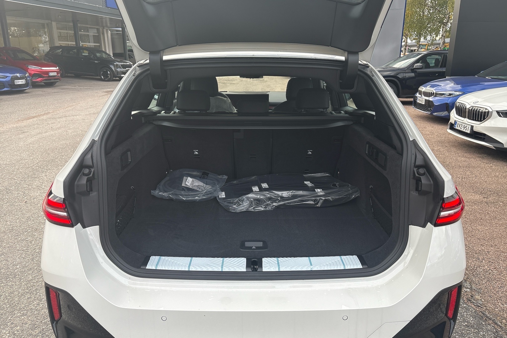 BMW 530 2025, kuva 7/10