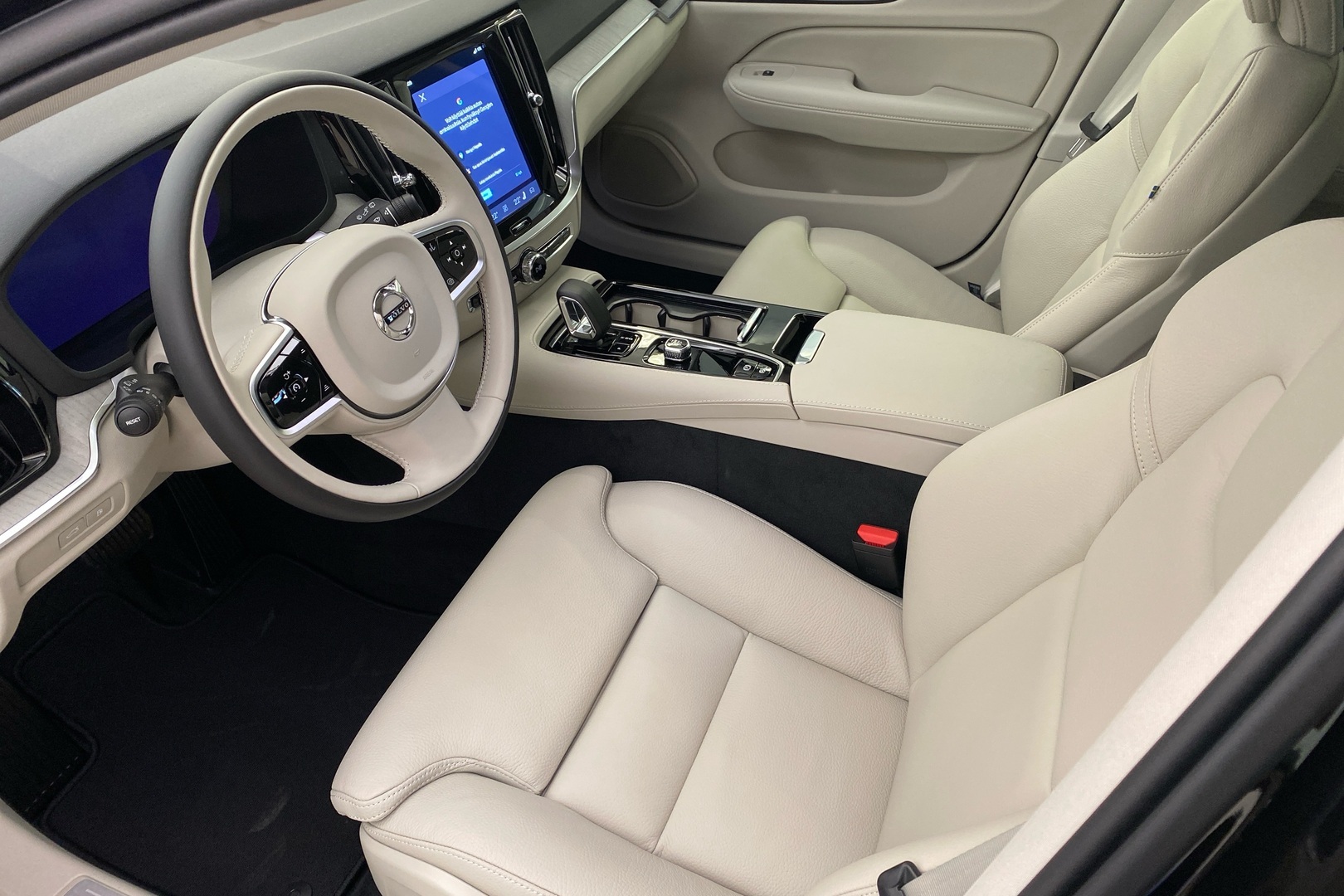 Volvo V60 T6 AWD Long Range Plus Bright 2026, kuva 7/19
