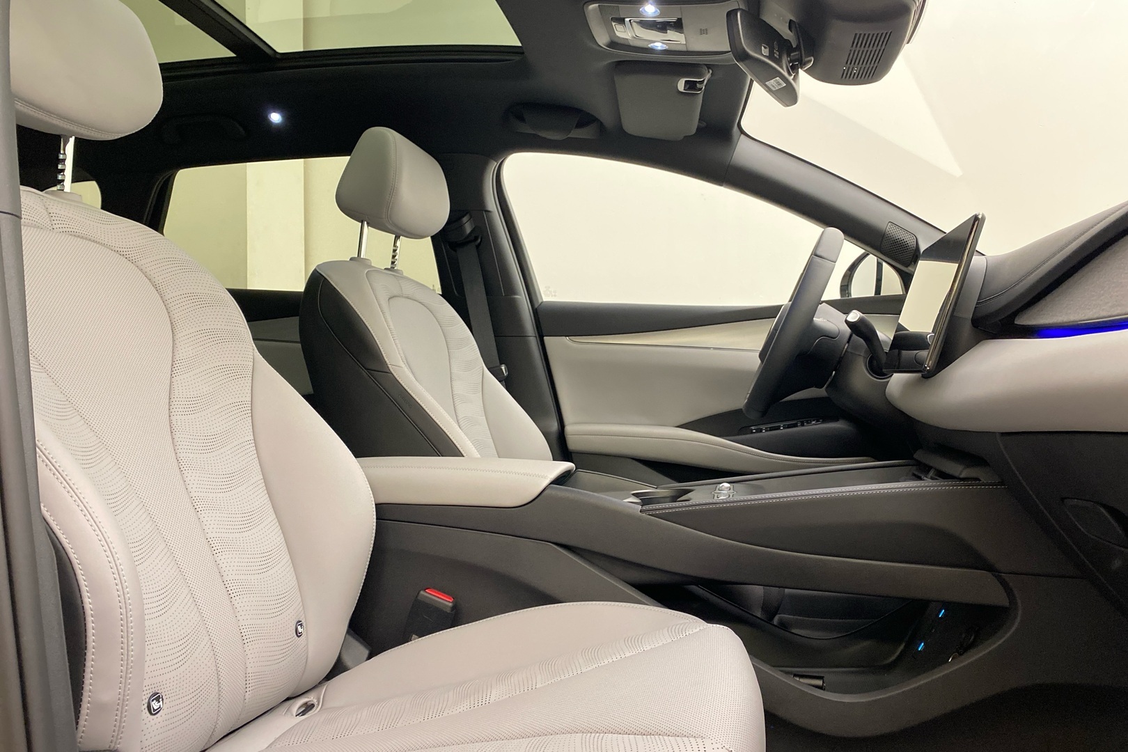 BYD Seal 6 DM-i Touring Comfort Light 2025, kuva 7/17