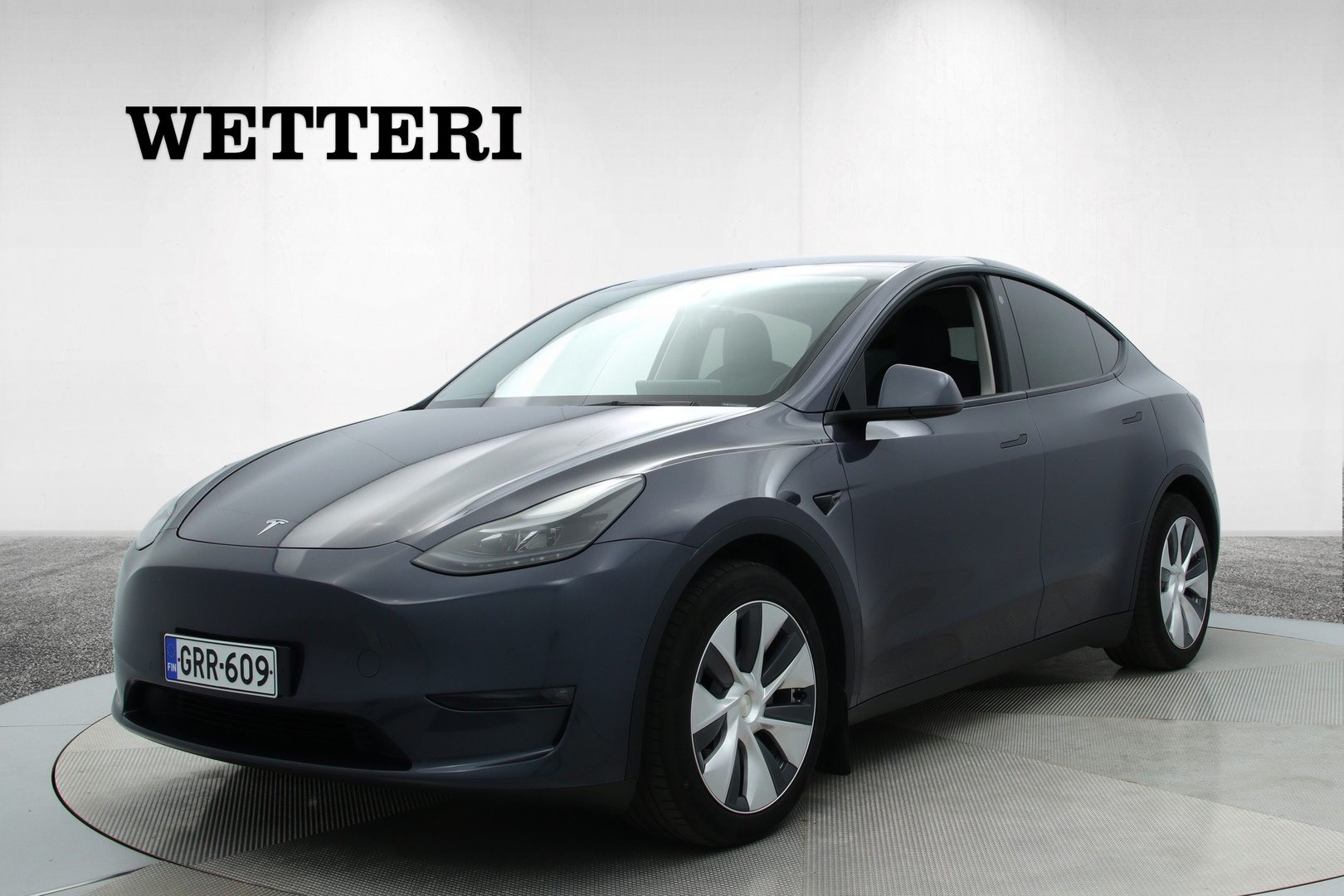 TESLA Model Y Long Range Dual Motor AWD / Koukku / Autopilot / ILP / Lasikatto / Premium audio / Kamera / Kahdet renkaat ja vanteet / SOH 91% / - Vetokoukku / Autopilot / Ilmalämpöpumppu / Panorama / Premium audio / 360-kamera / Kahdet renkaat ja vanteet / SOH 91%