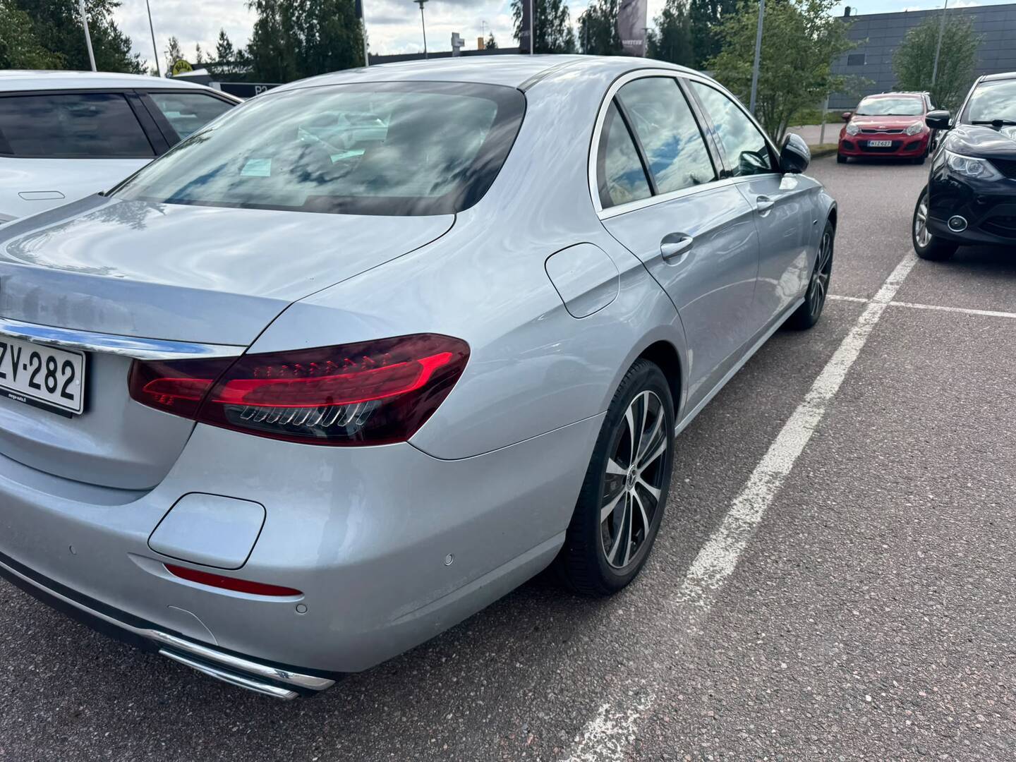 Mercedes-Benz E 2021, kuva 3/8