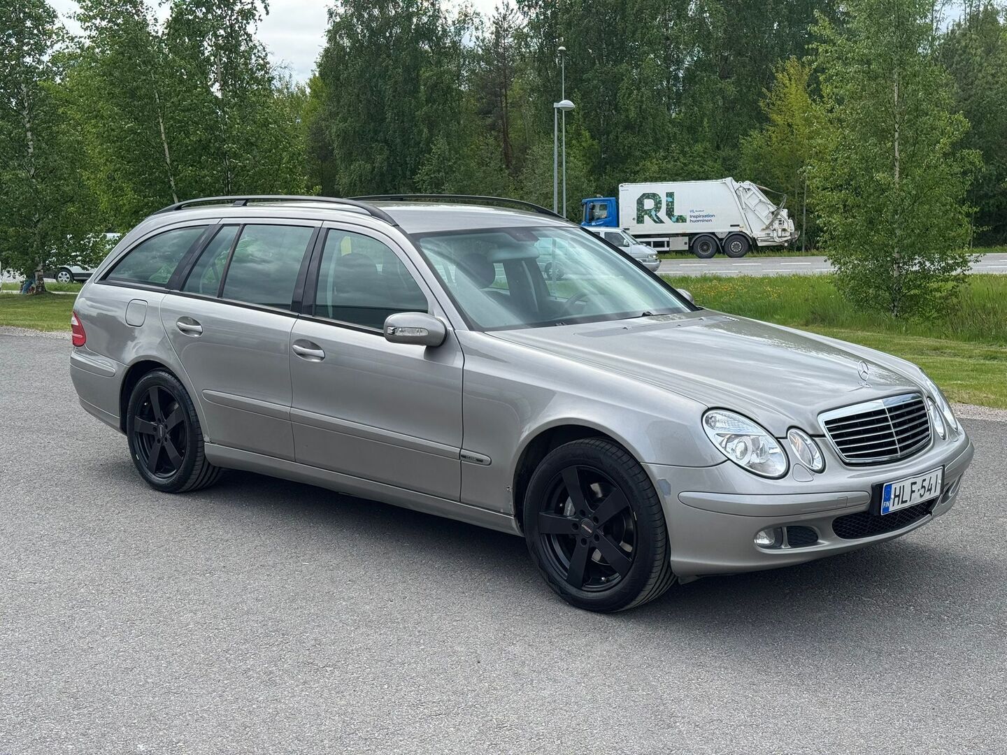 MERCEDES-BENZ E 320 CDI A Farmari *OM648 - Legendaarinen kuutosdieseli / Vetokoukku / Suomi-auto* - *Myydään huutokaupat.com palvelun kautta*