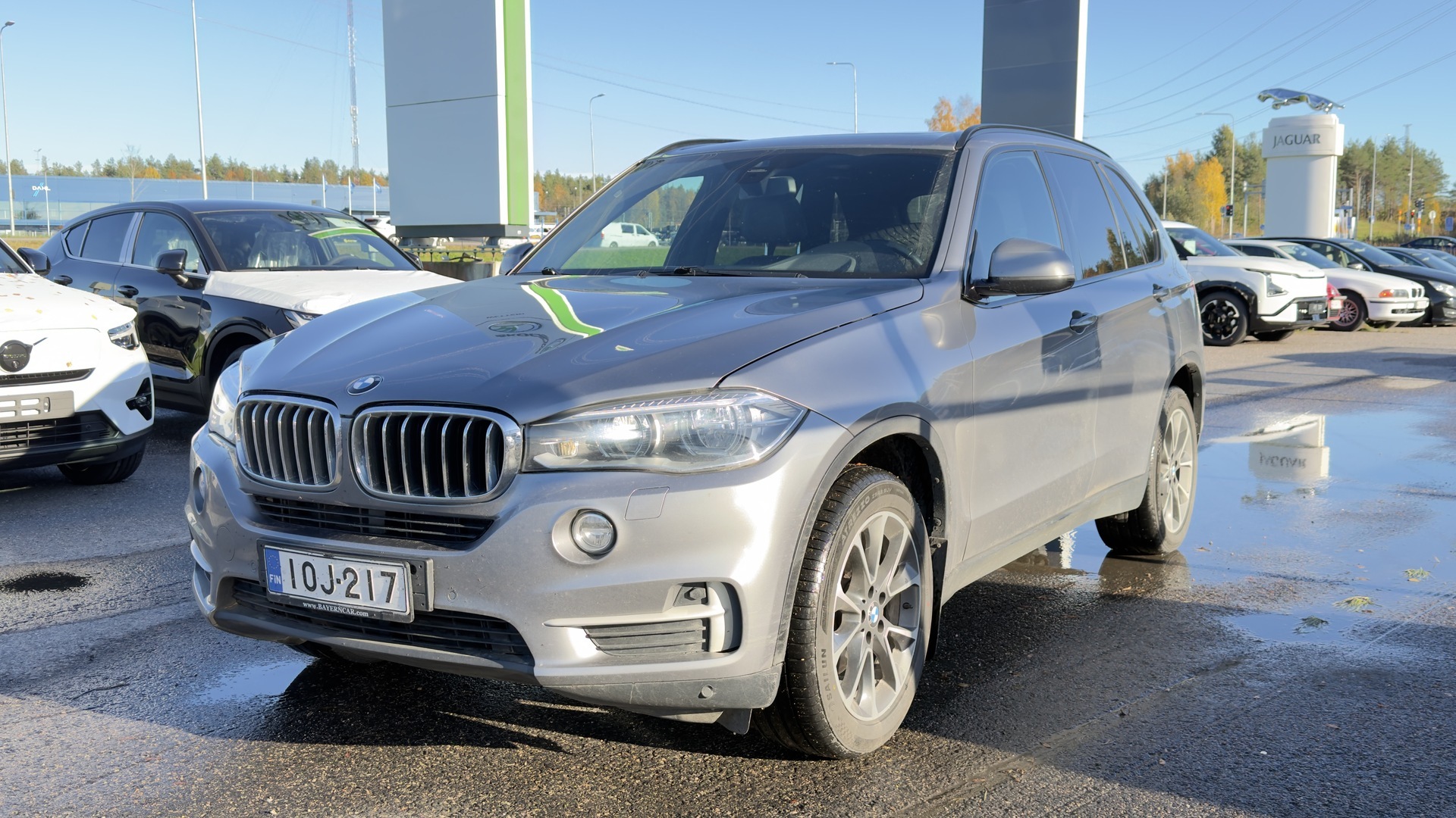 BMW X5 F15 xDrive30d A / Hud / Comf. acces / Koukku / Weba / Panorama