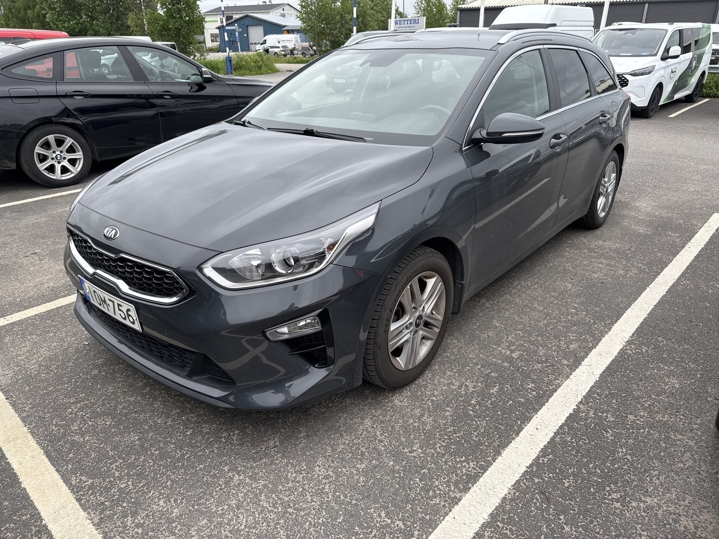 KIA Ceed 1,0 T-GDI ISG 120hv EX SW Eco Dynamics / 1-omisteinen / merkkiliikkeen huoltokirja / lämmitettävä tuulilasi - Puolinahkaverhoilu / 2x renkaat / peruutuskamera / ratinlämmitys 