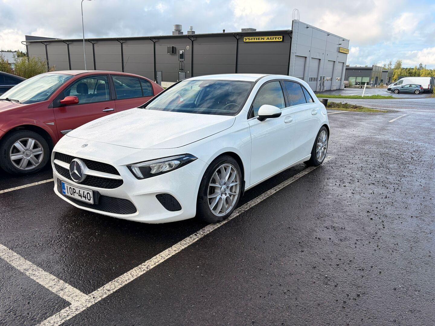 MERCEDES-BENZ A 180 d A Business Style - / Juuri tullut! / Tietoja päivitetään /