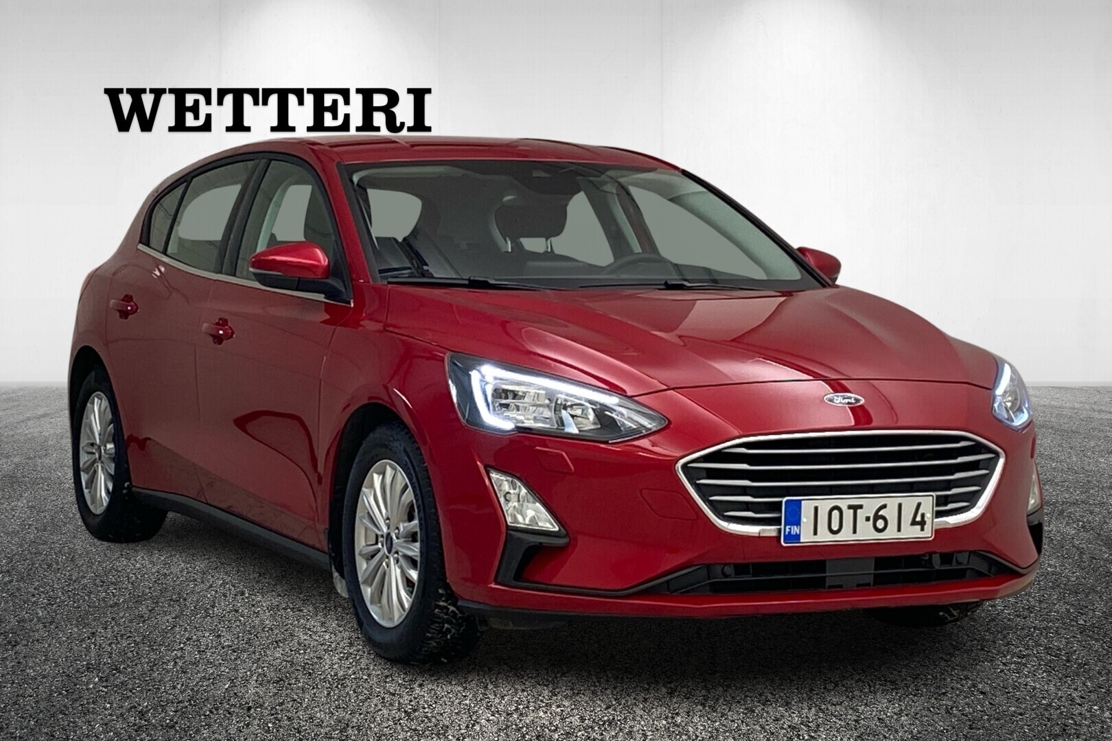 FORD Focus 1,0 EcoBoost Hybrid 125hv M6 Trend / Tehdastakuu / 1-om. / LED / Tehdastakuu / Kamera ja tutkat / Navigointi / Bluetooth