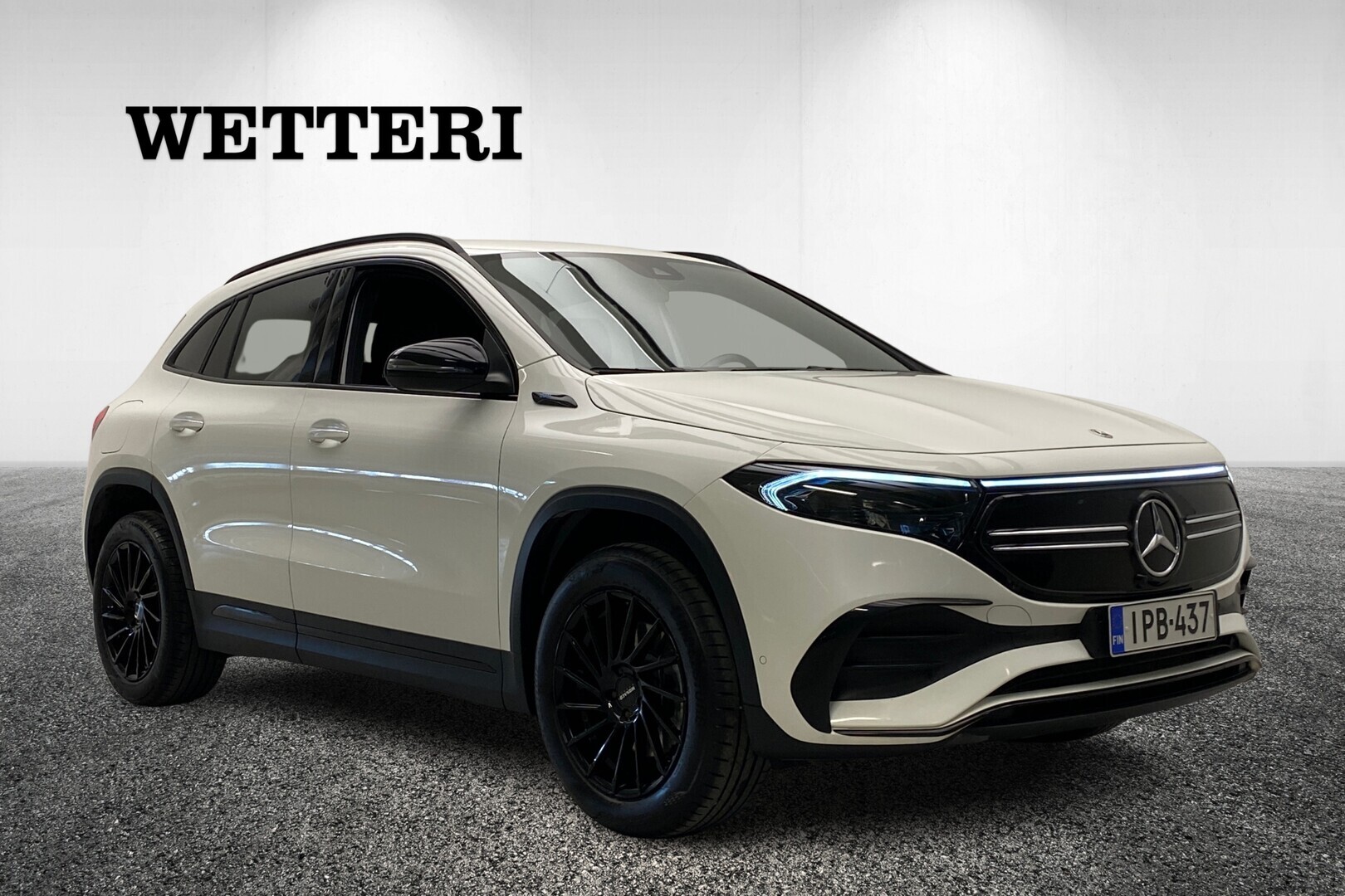 MERCEDES-BENZ EQA 250 Business / AMG / Night / Tunnelmavalaistus / - / Navi / LED / Peruutuskamera /
