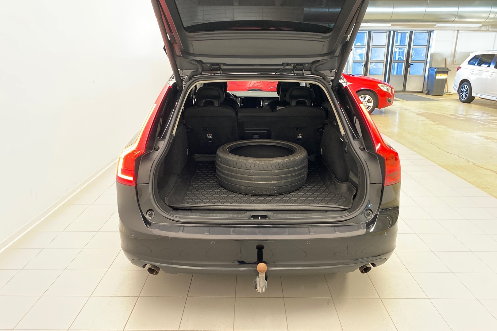 Volvo V90 T4 Business aut 2018, kuva 7/30
