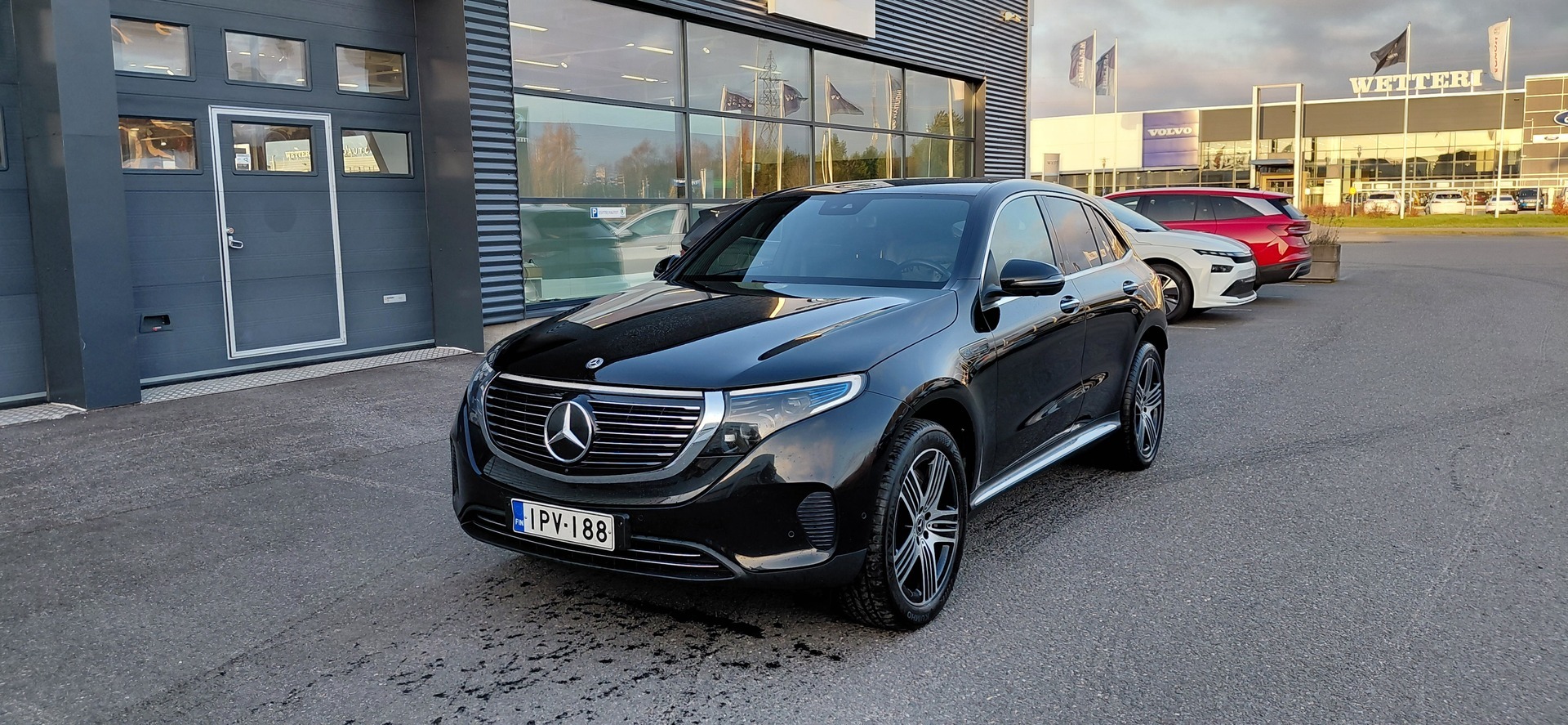 MERCEDES-BENZ EQC 400 4MATIC Business - ** Juuri tullut - kysy tarjous jo nyt **