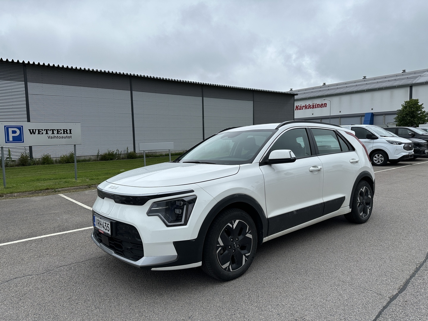 KIA Niro LX 64,8kWh 204hv ** Adaptiivinen vakkari / Kamera / LED / Ratin lämmitys / 1.Om ** - ** Adaptiivinen vakkari / Kamera / LED / Ratin lämmitys / 1.Om **
