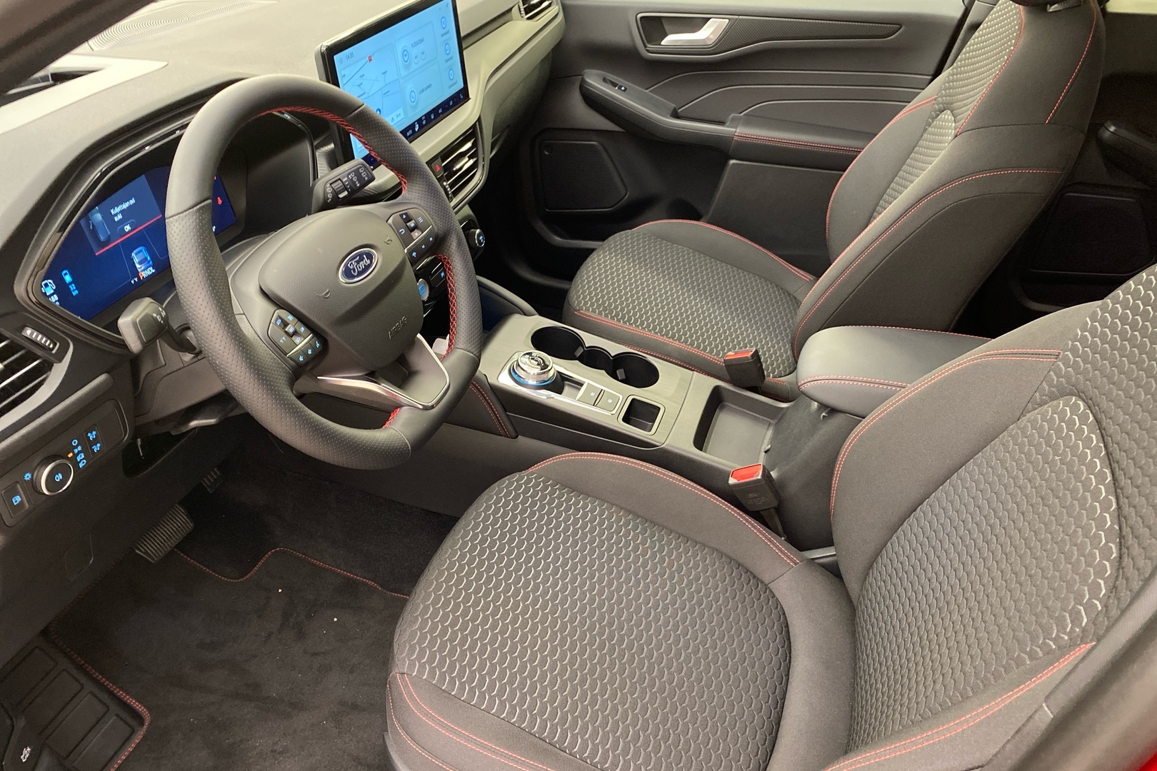 Ford Kuga 2025, kuva 7/16