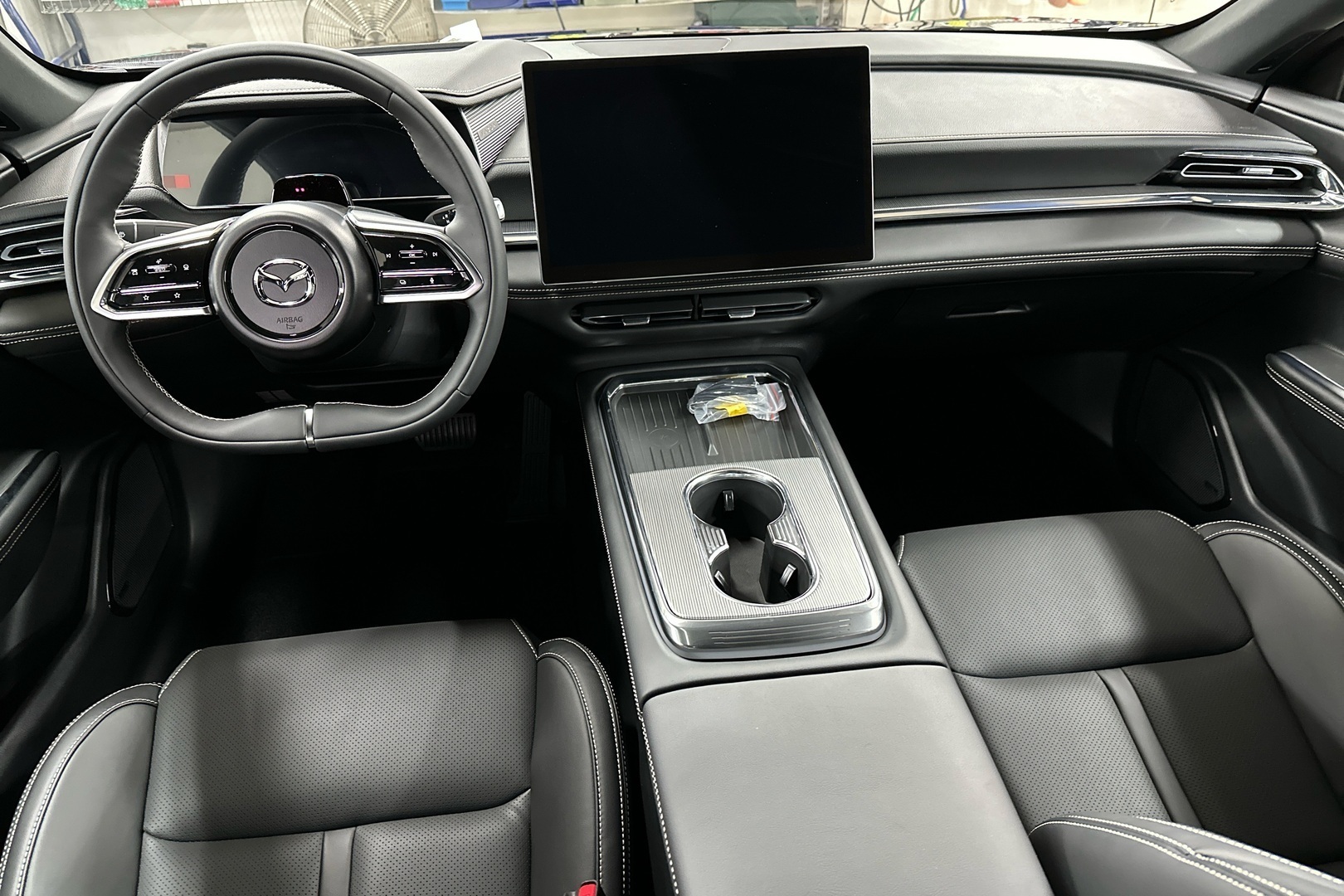 Mazda 6e 68,8 kWh Takumi (GW9) 2026, photo 7/23