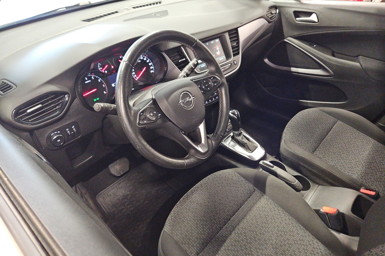 Opel Crossland X 2020, kuva 7/16