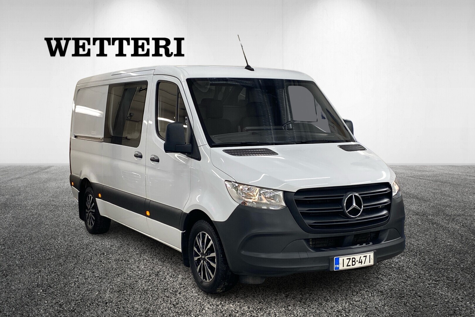 MERCEDES-BENZ Sprinter 317 CDI RWD keskipitkä A2 A / ALV / Koukku / Webasto / Kamera / Vakkari / Ilmastointi / Vanerointi / Pariovet / Keyless - Start