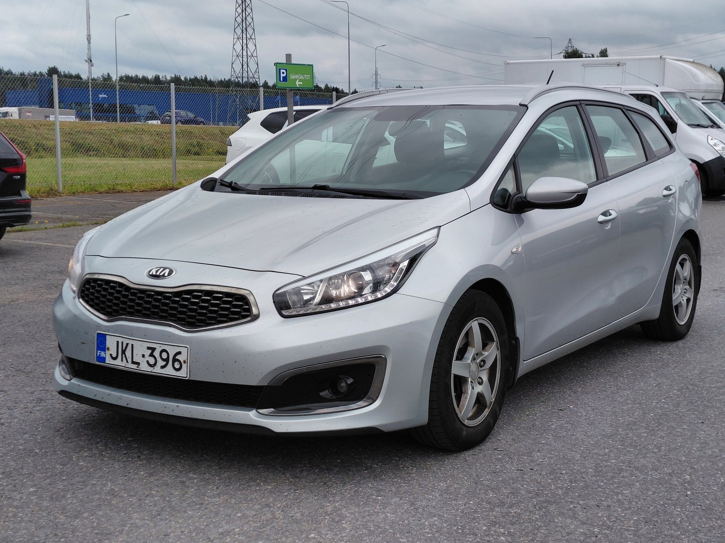 KIA cee'd 1,4 ISG Active SW EcoDynamics Juuri tullut / Aut. ilmastointi /Vakionopeudensäädin