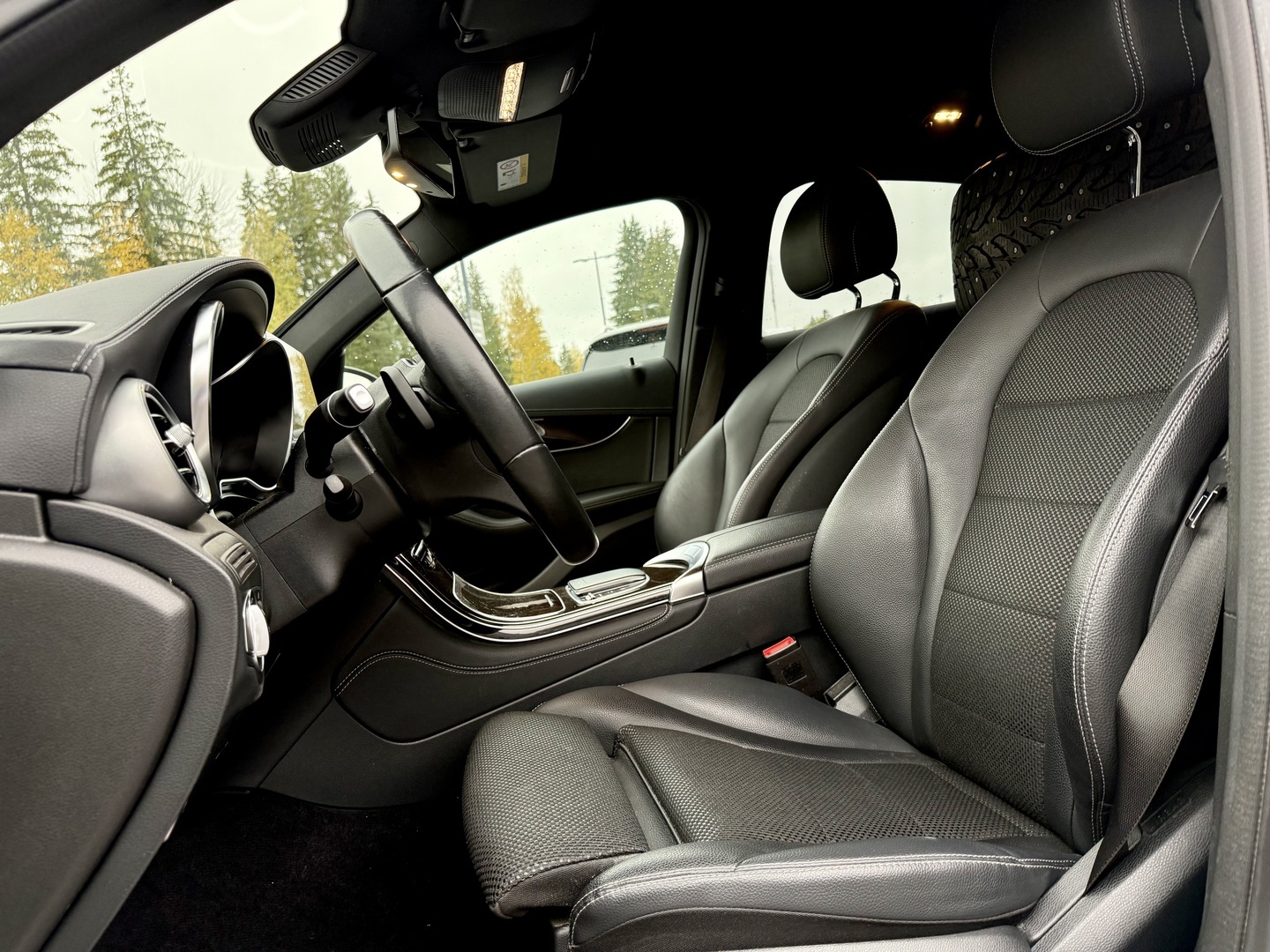 Mercedes-Benz GLC 2021, photo 3/6