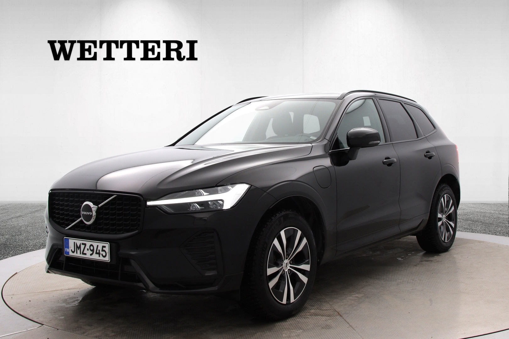 VOLVO XC60 T6 AWD Long Range Plus Dark aut - /Taittuva vetokoukku/Pysäköintikamera/Pysäköintitutka taakse ja eteen/Volvo On Call/Audio Premium Sound by Harman/Kardon/mukautuva Vakionopeudensäädin/panoraama/