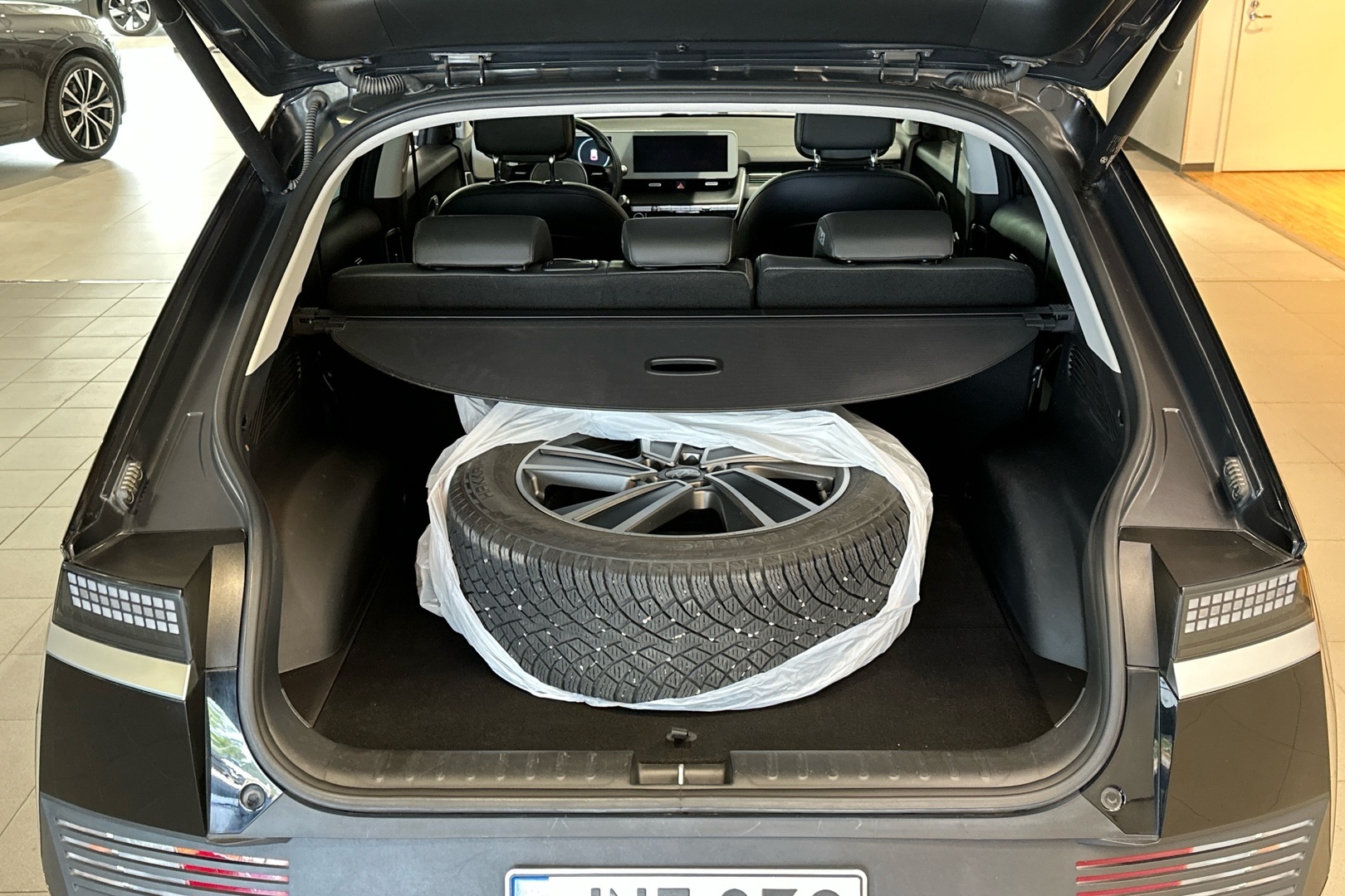 Hyundai Ioniq 5 77 kWh 229 hv Style 2024, kuva 5/22