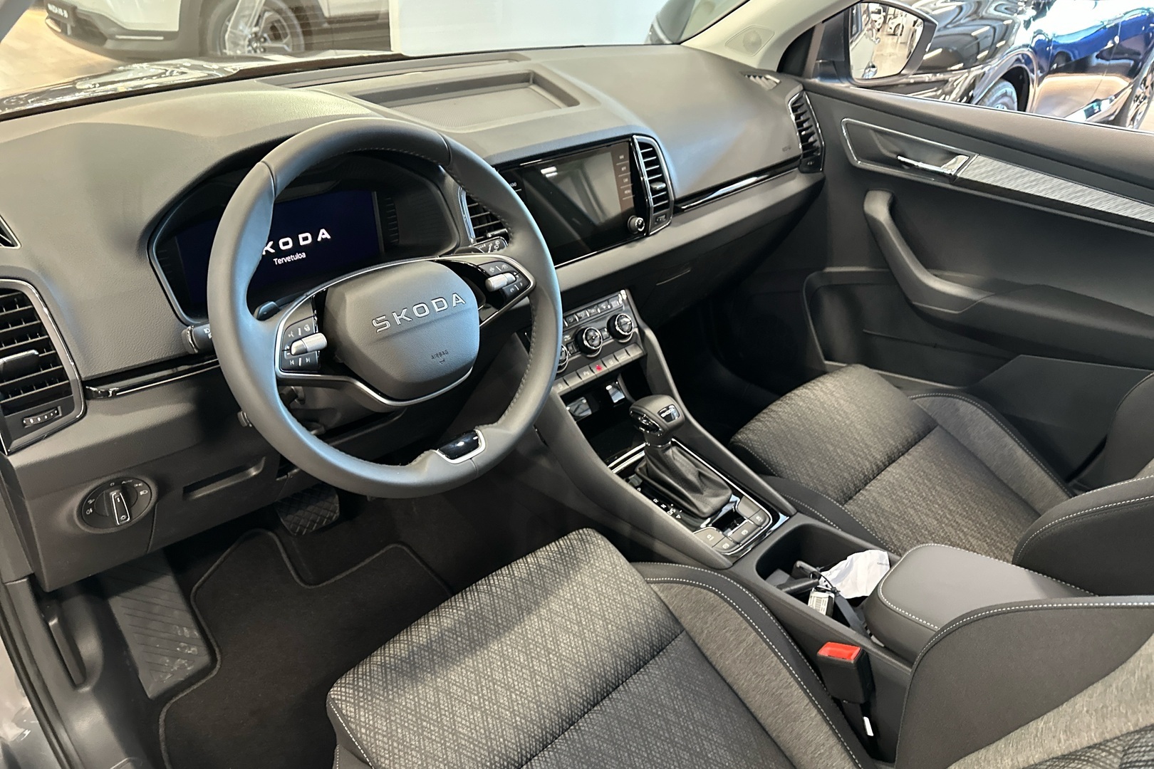 Skoda Karoq 1.5 TSI Style DSG Autom. 2025, kuva 6/21