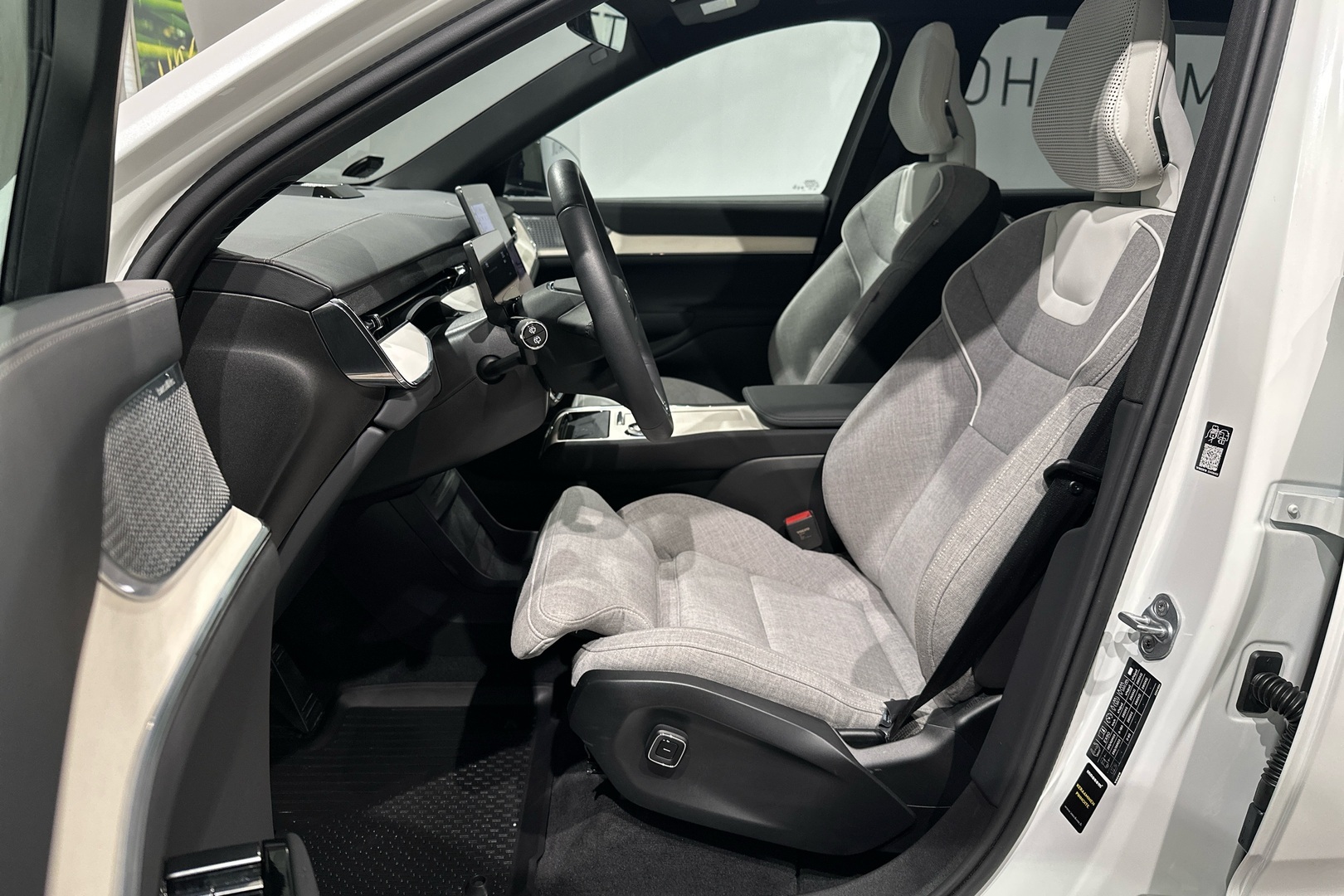 Volvo EX90 Twin Performance Ultra 2025, kuva 6/33
