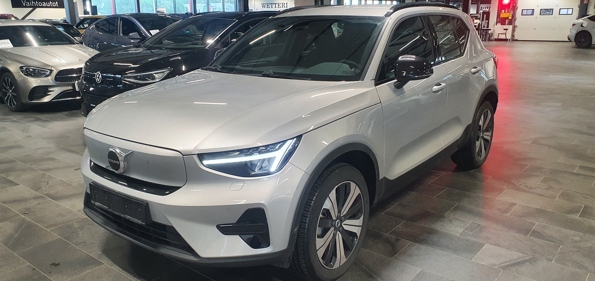 VOLVO XC40 Recharge Single Core aut / ILP / Vakkari / Apple CarPlay / Ratinlämmitin