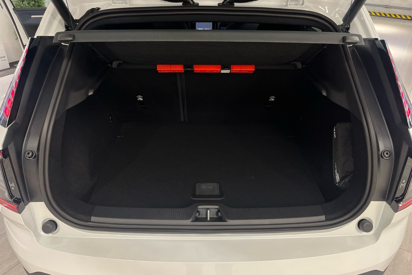 Volvo EX30 Twin Performance Plus 2026, kuva 7/23