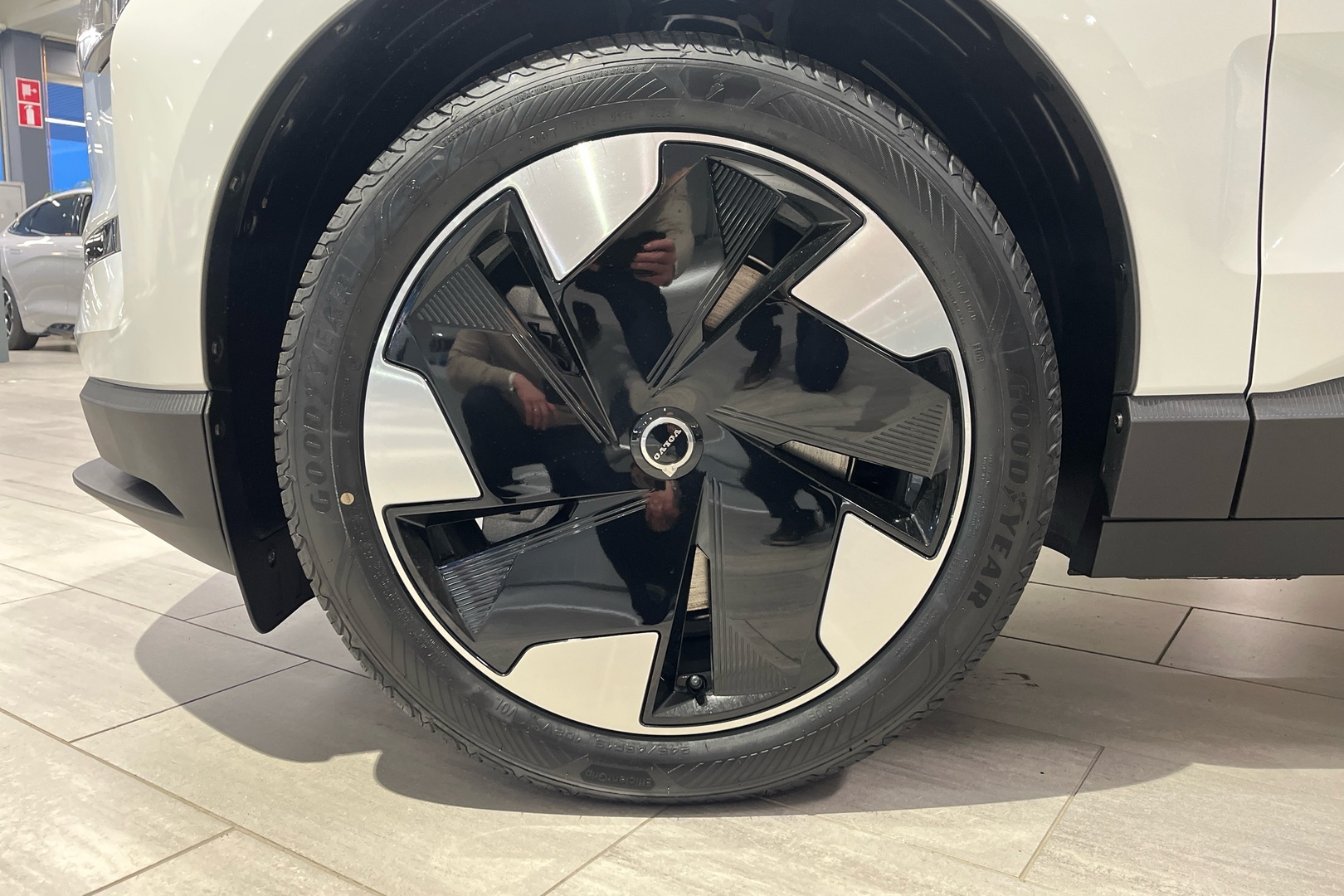 Volvo EX30 Twin Performance Plus 2026, kuva 6/23
