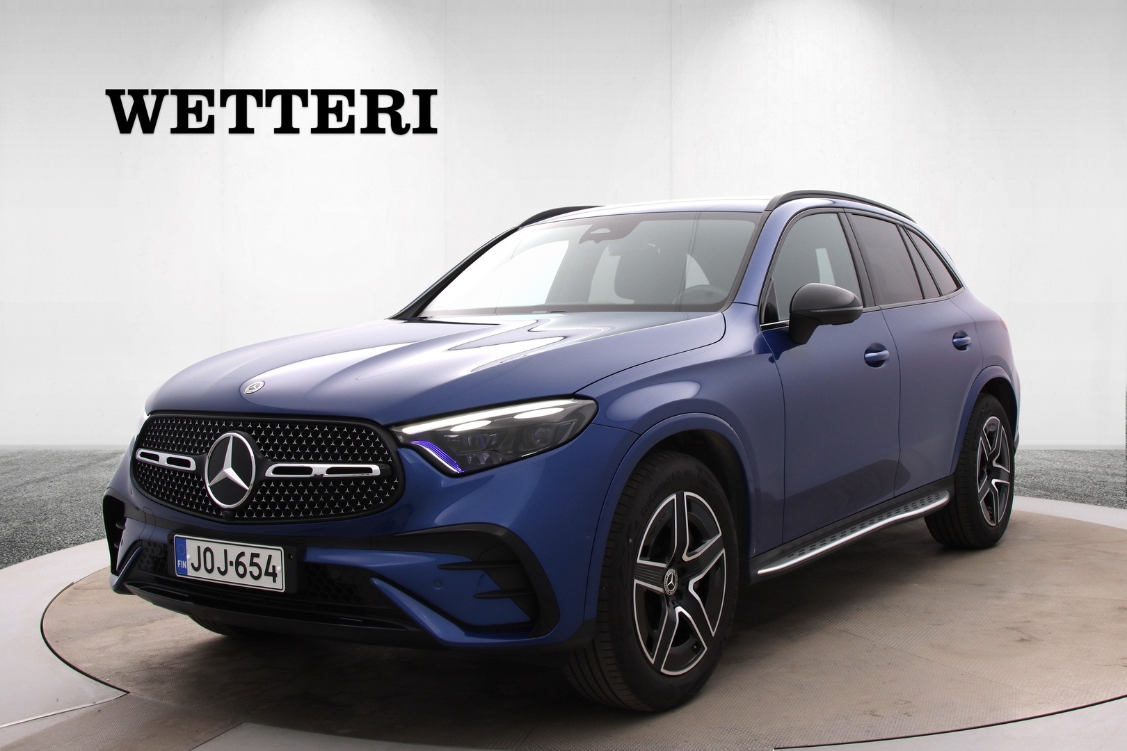 MERCEDES-BENZ GLC 220 d 4MATIC A AMG / 1-om / Suomi-auto / Merkkihuollettu - Digital Light / Muistipenkit / Taittuva koukku / Kamera / Navi / Carplay & Android Auto / 2 x renk M-B -vanteilla / Superhieno!