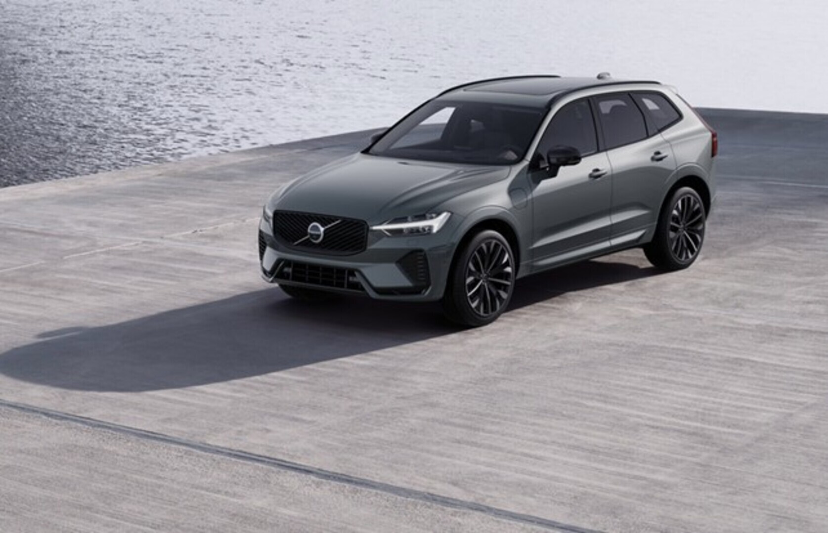 Volvo XC60 T6 AWD Long Range Ultra Dark. 2026, kuva 2/6