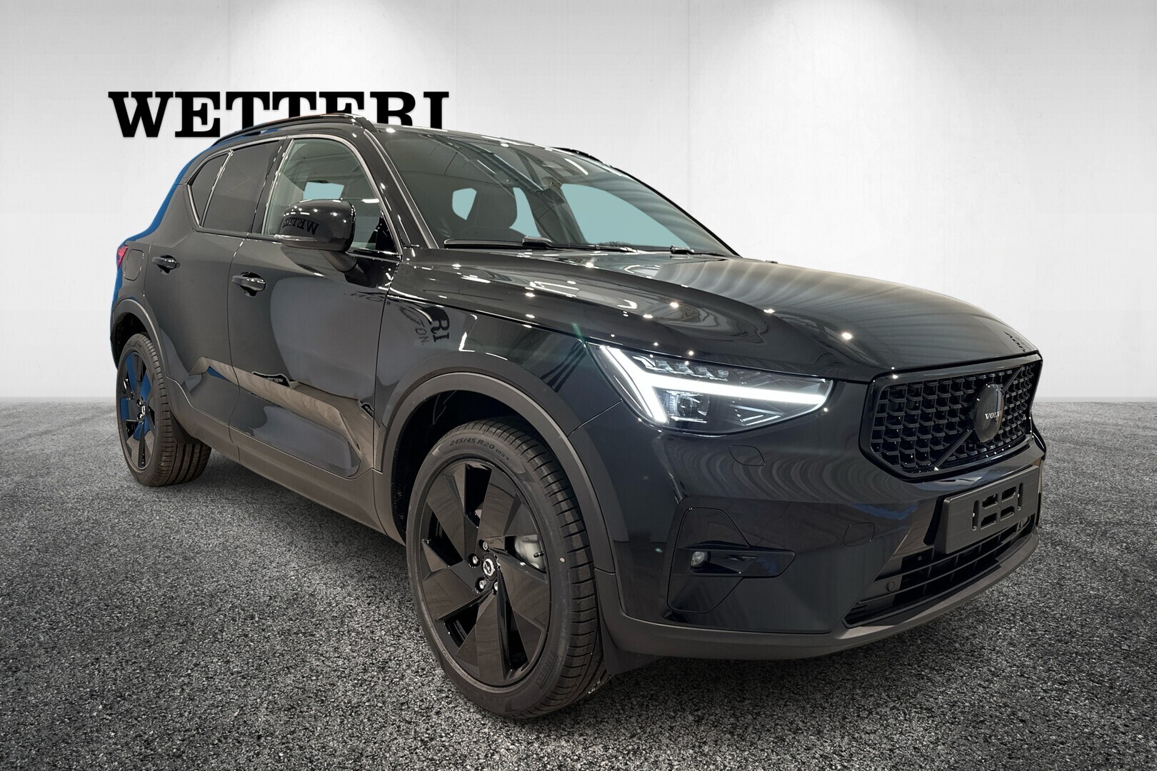 Volvo XC40 B3 MHEV Black Edition 2027, photo 2/13
