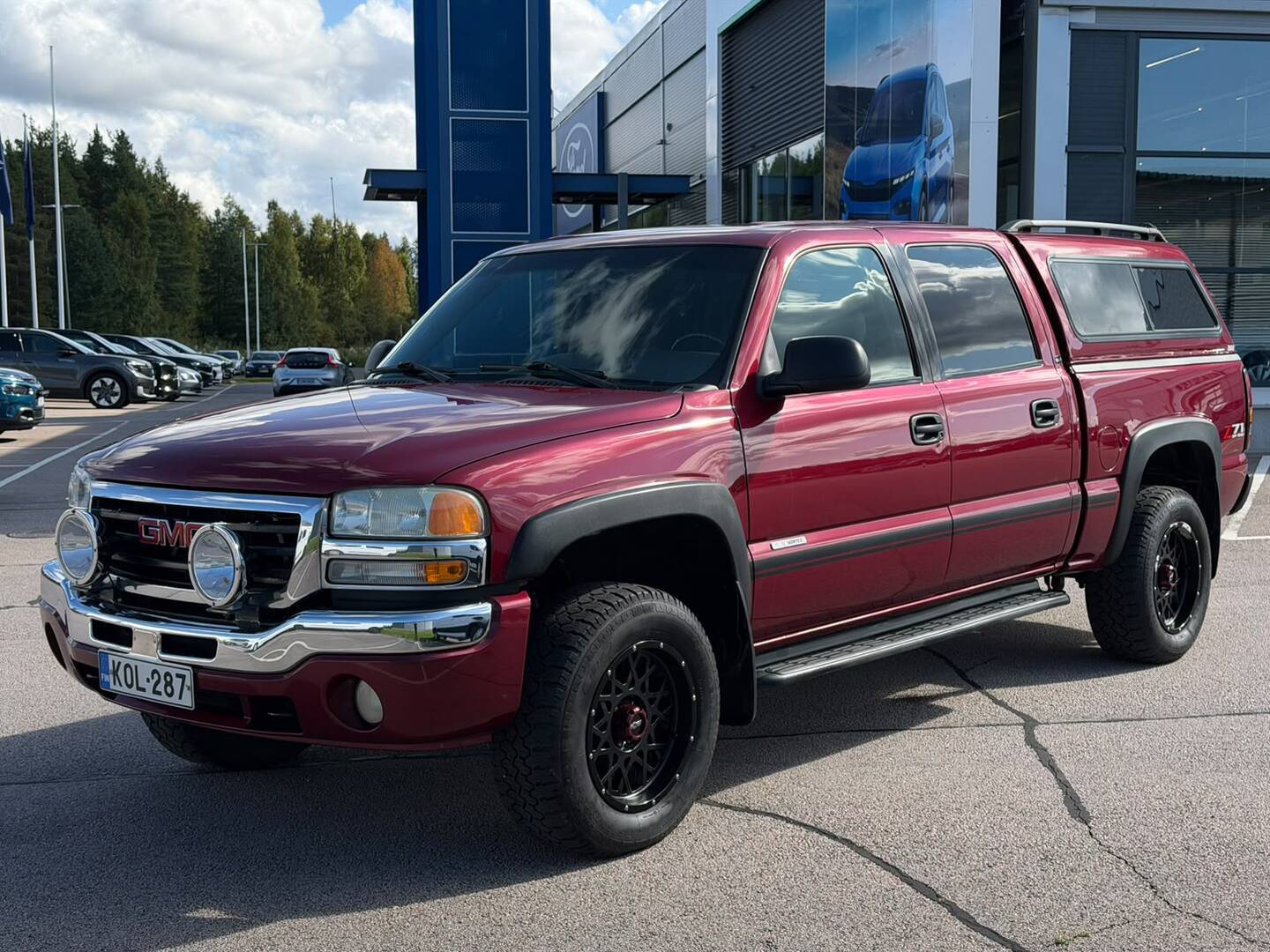 GMC Sierra Sierra 1500 BE Avopakettiauto 4ov 5300cm3 A - ** Todellinen namupala /  6-Paikkainen / Rekisteröity pakettiautoksi / Lavakuomu / Vetokoukku / Peruutuskamera **