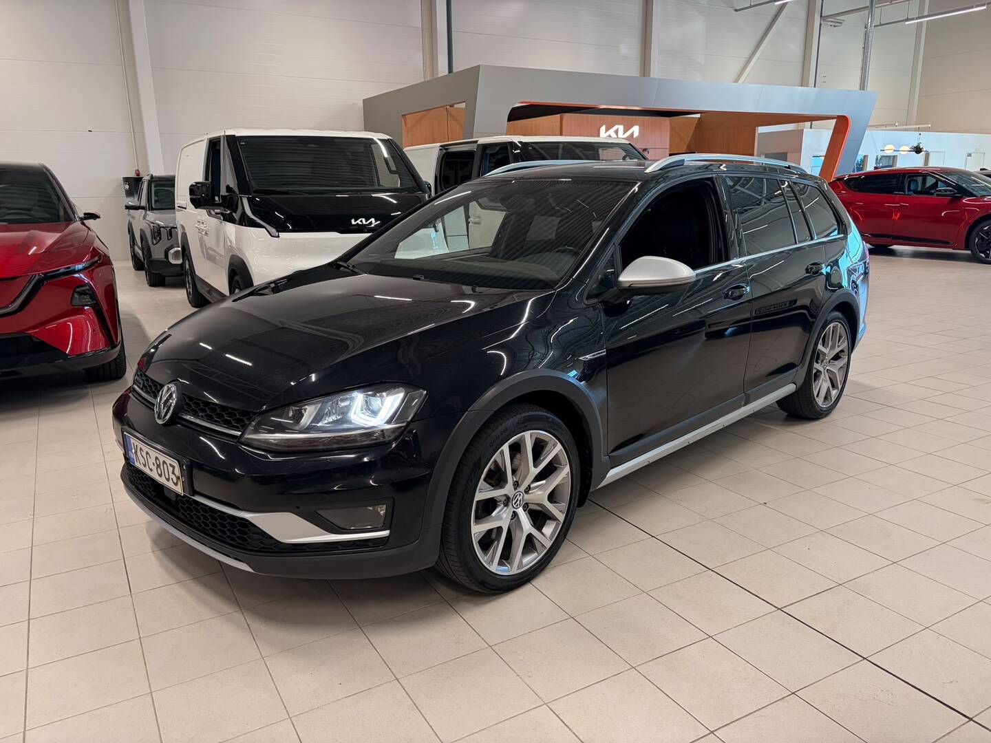 VOLKSWAGEN Golf Variant Alltrack 2,0 TDI 135 kW (184 hv) 4MOTION DSG-automaatti Winter Edition - / Webasto / Adapt.Cruise / Kamera / Carplay / Navi / Dynaudio / Suomi-auto /