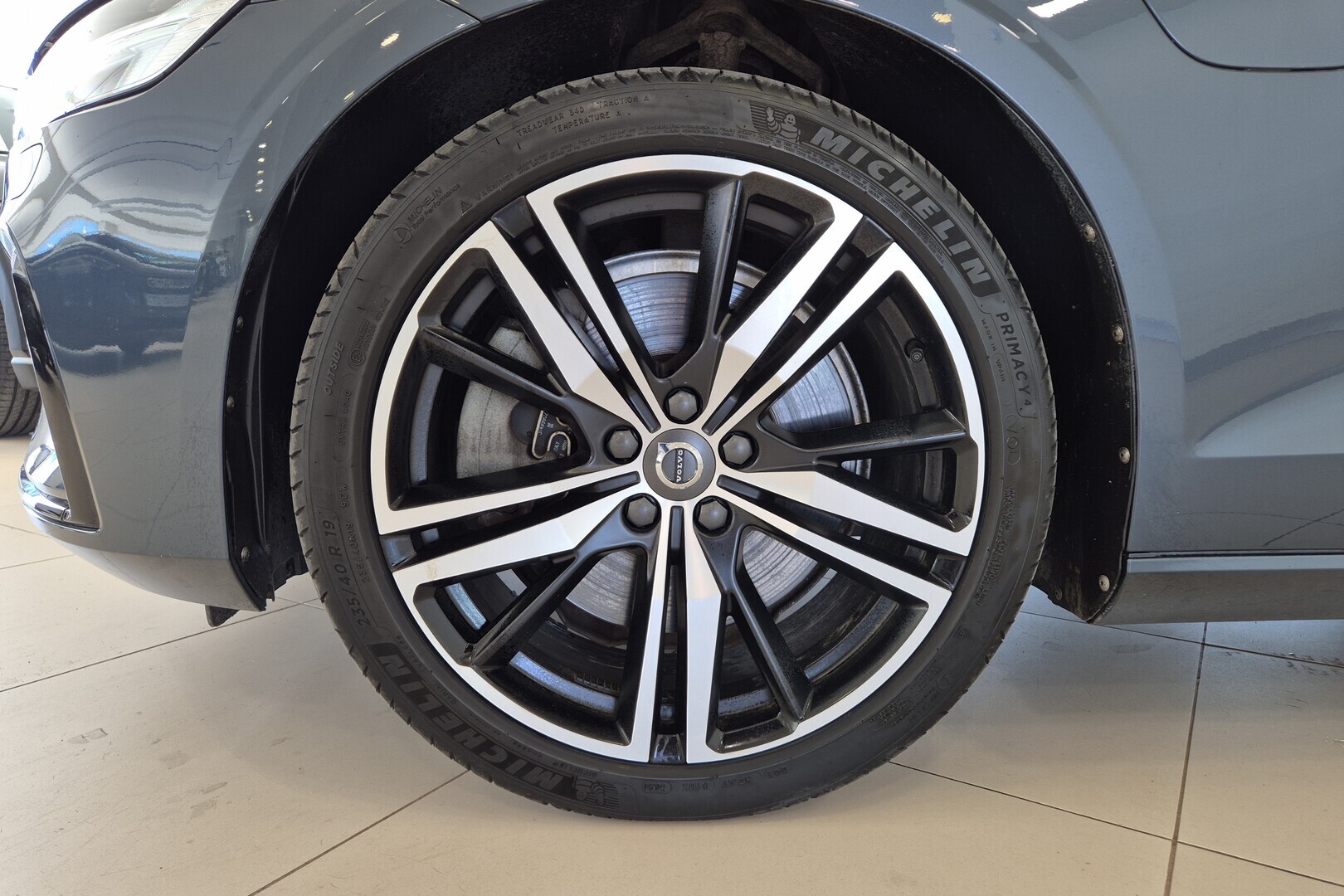 Volvo V60 2021, kuva 6/14
