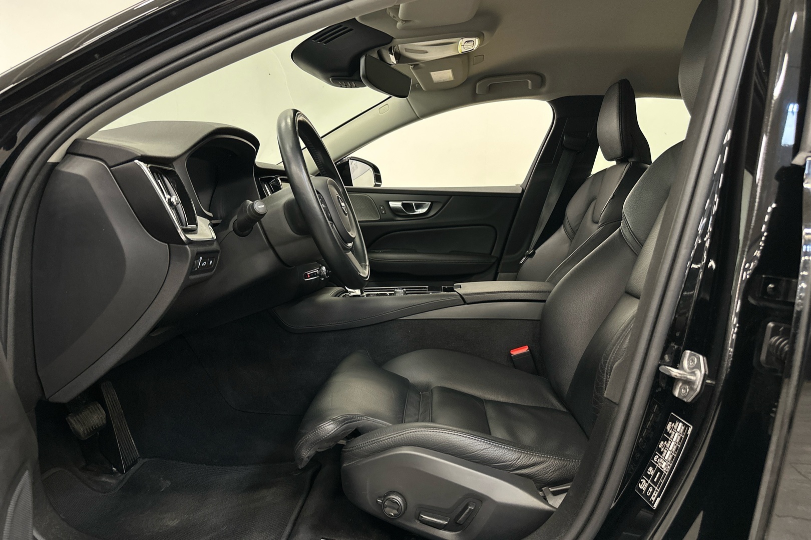 Volvo S60 2021, kuva 7/29