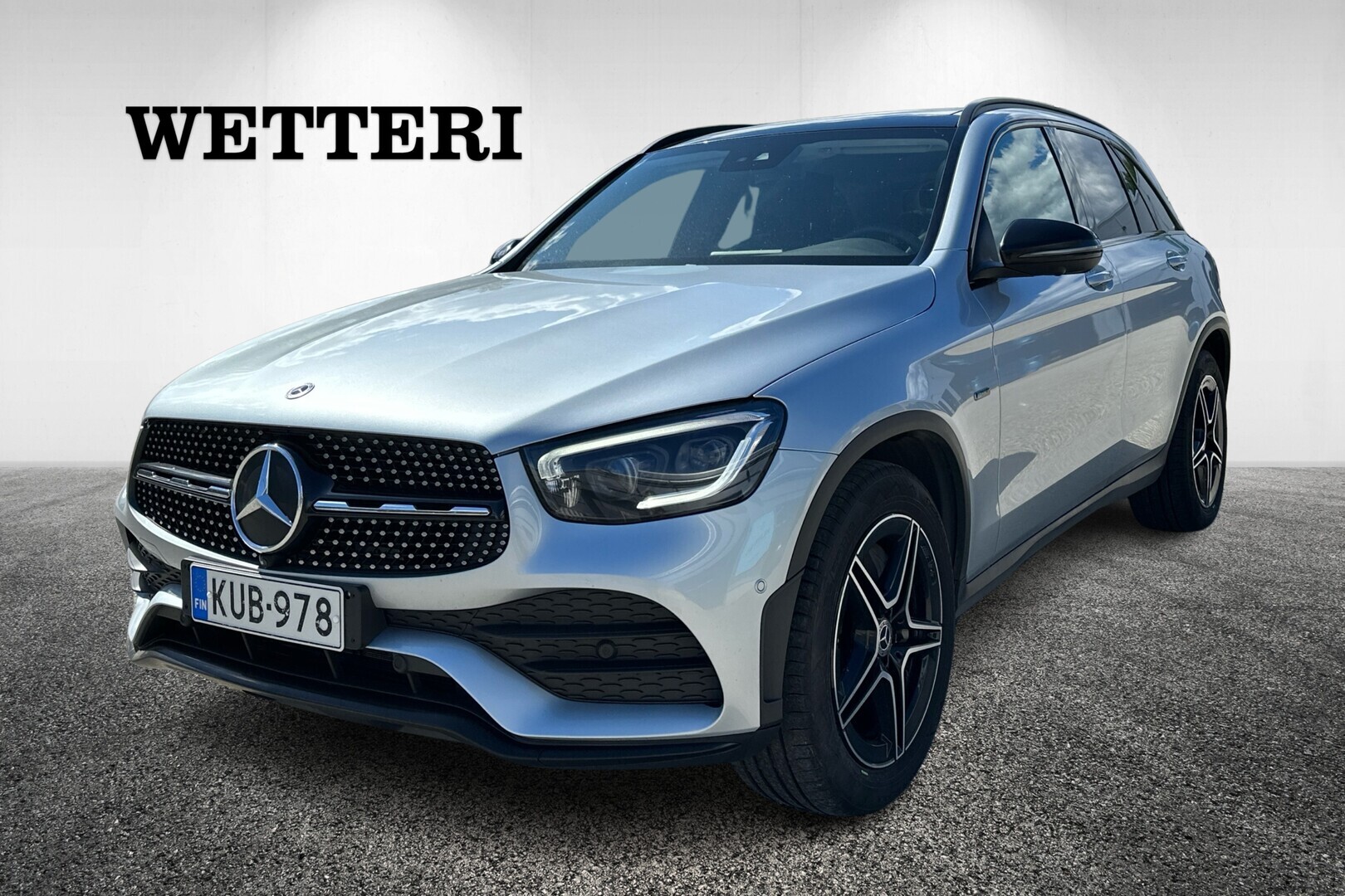 MERCEDES-BENZ GLC 300 de 4MATIC A Business EQ Power - Multibeam-LED/360° kamera/Burmester® surround sound system/AMG ulkopuolen paketti + Exclusive sisätilan paketti/Nahkaverhoilu/Distronic Plus -etäisyysvakionopeussäädin/Keyless-Go/