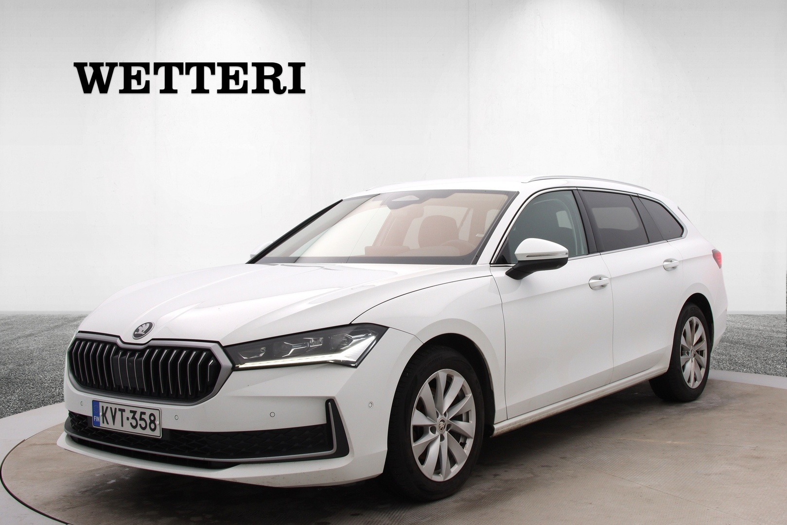 SKODA Superb Combi 2.0 TDI 150 Style DSG Autom. - **MYYDÄÄN HUUTOKAUPASSA: Kohdenumero: 6635435**