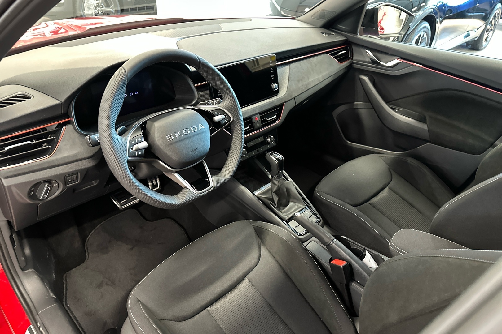 Skoda Kamiq 1.5 TSI Selection DSG Autom. 2025, kuva 6/18